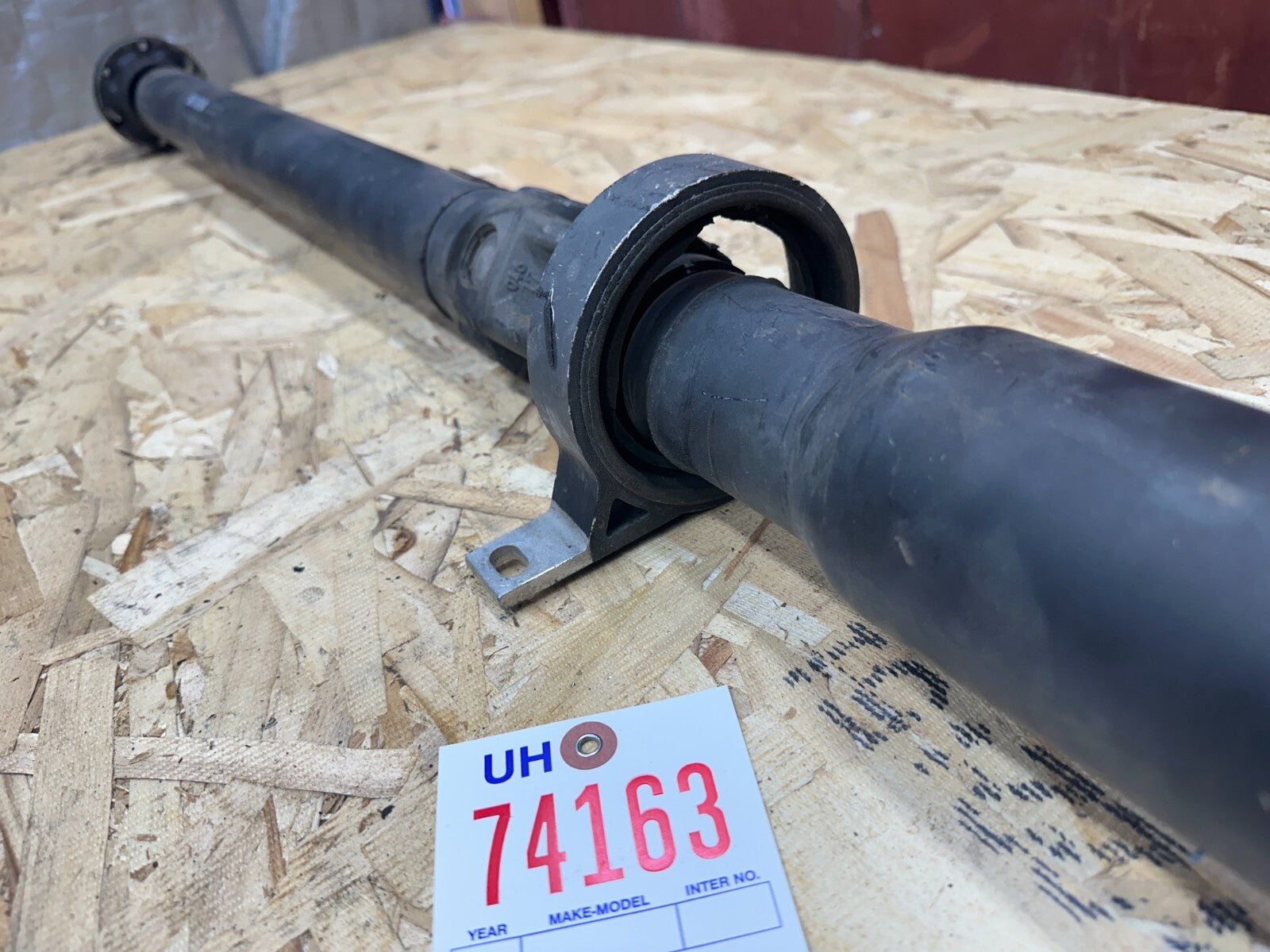 OEM BMW REAR DRIVESHAFT FITS AUTOMATIC 04-10 E60 E61 525 528 530 535 7573493