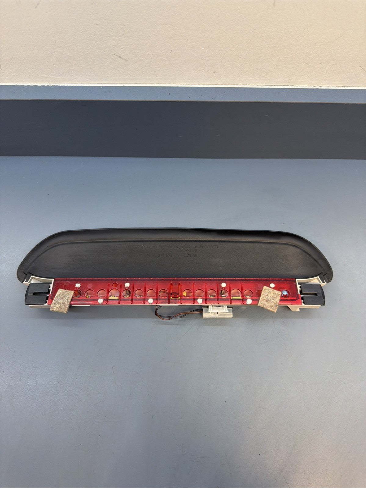 06-12 BMW E90 3 Series 325 328 335 M3 SEDAN Rear Trunk Third Taillight 6946614