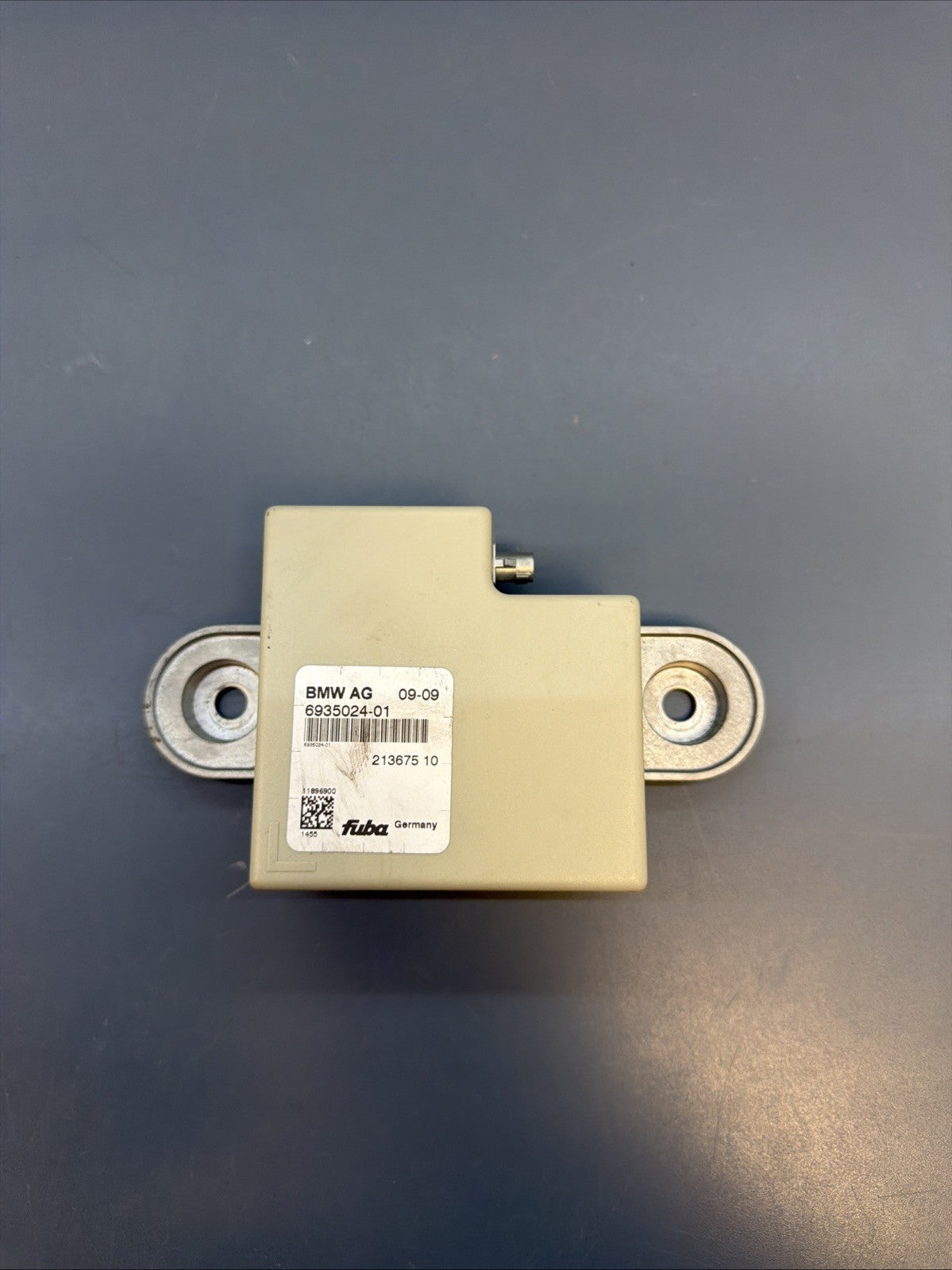 06-11 BMW E88 E90 328I 128I M3 3-Series OEM Antenna Co4ntrol Module 6935024