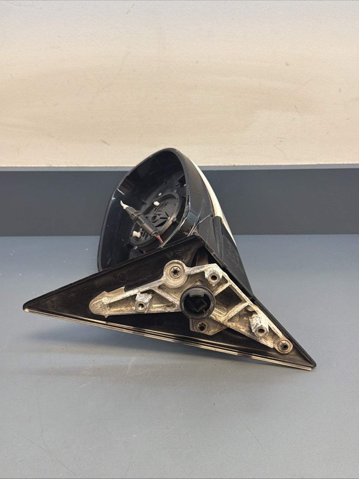 2009-2011 BMW 328i 335i Right Passenger Side View Mirror Power 7182695 OEM