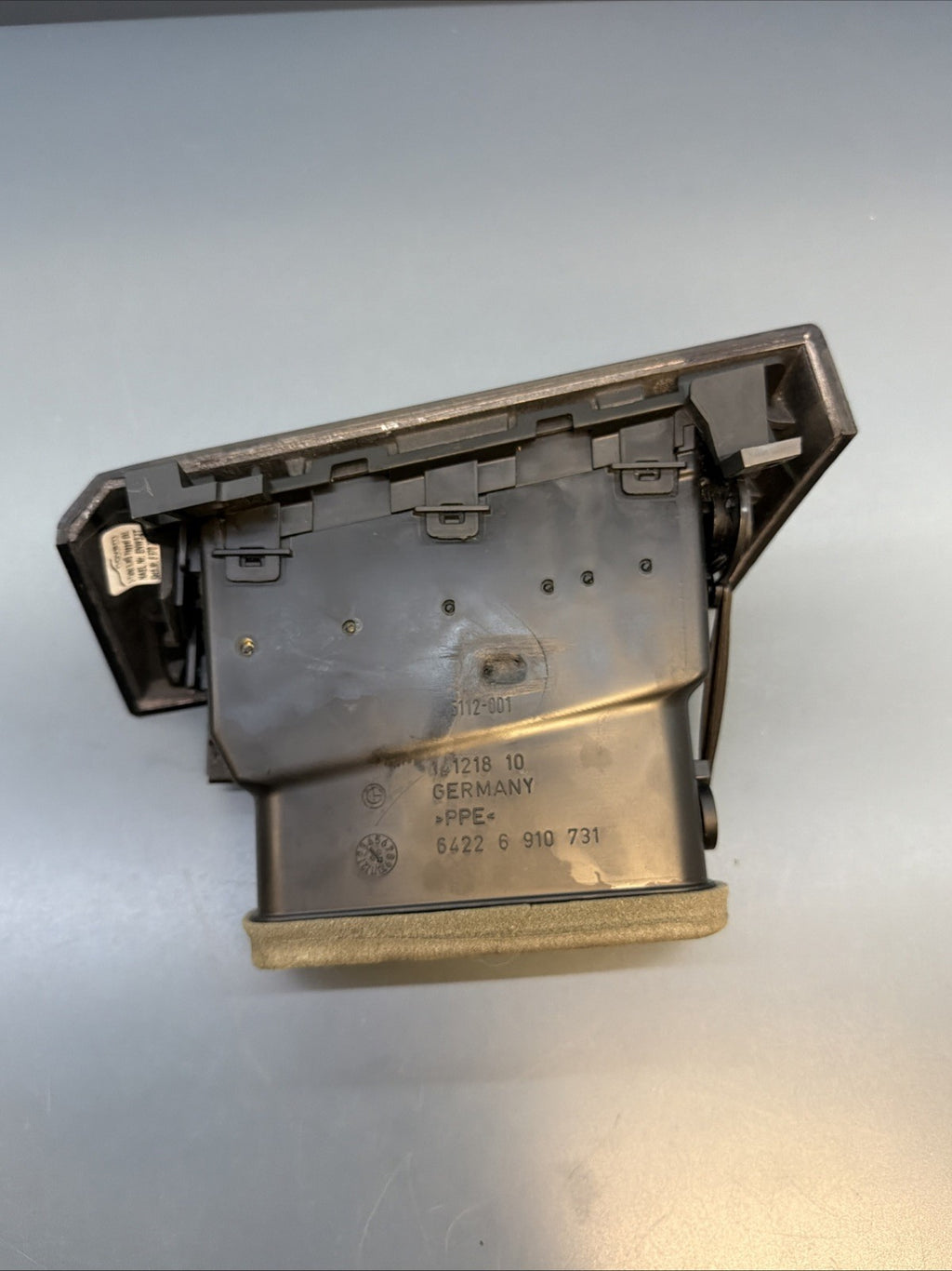 2004-2007 BMW 525I 530I E60 FRONT LEFT DASH AIR CONDITIONING VENT OEM 6910731 D4