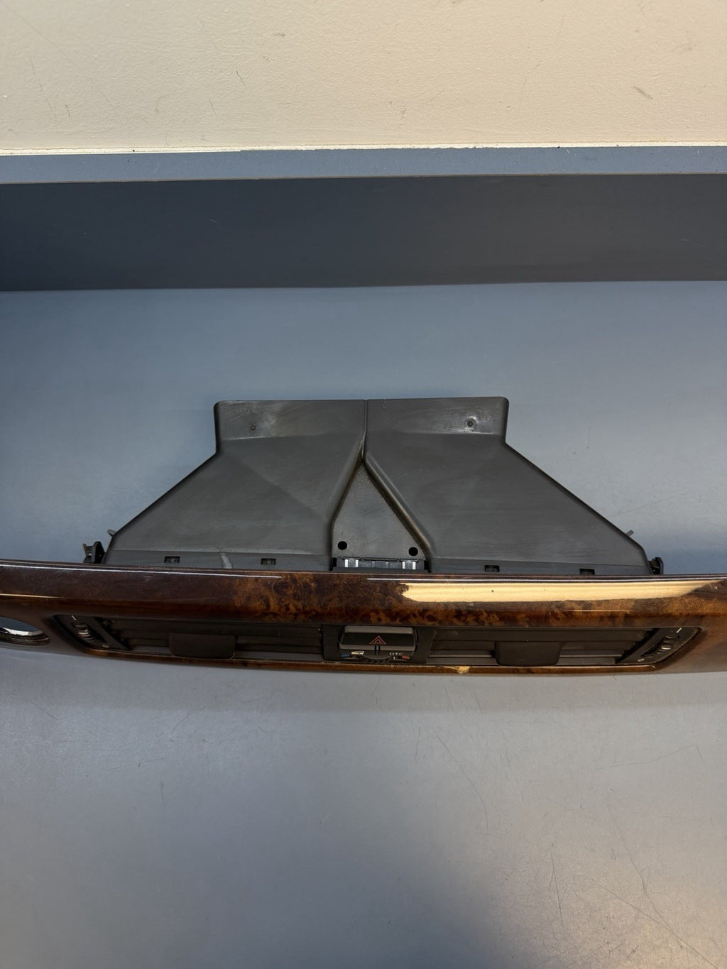 06-11 BMW E90 328i 335i Dash Board Trim Panel Front Upper Center 7132851 OEM