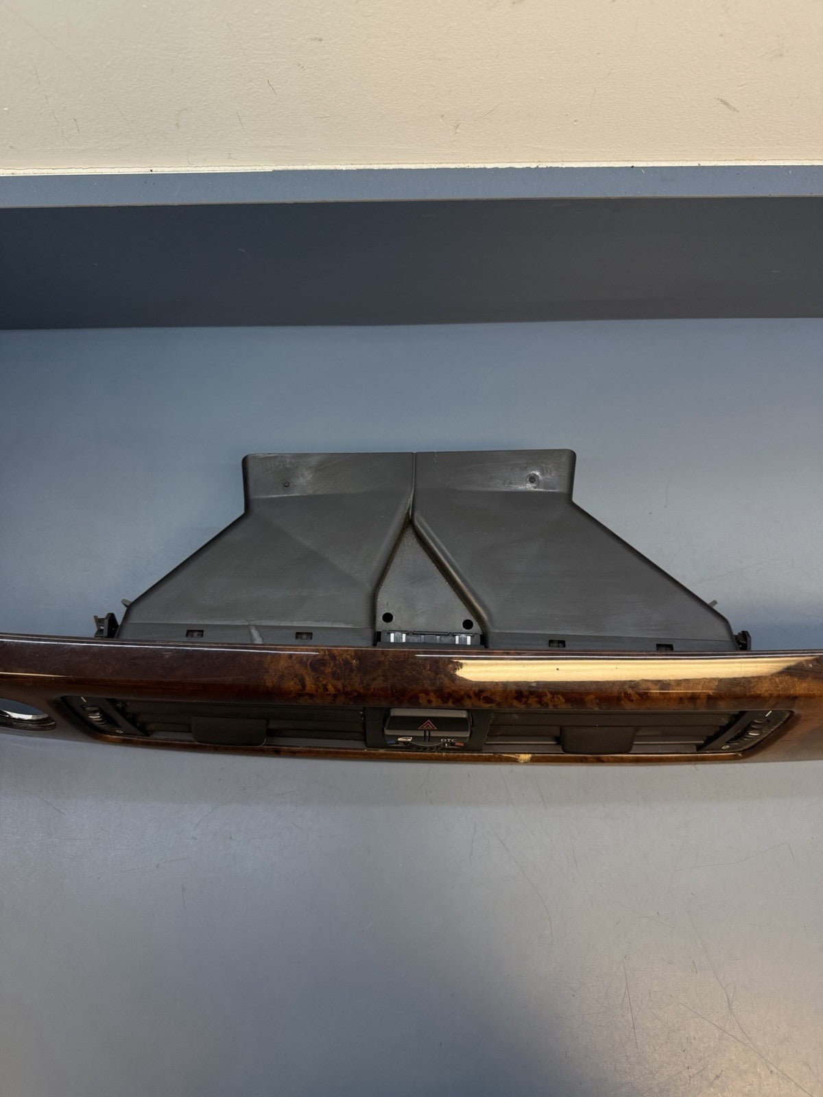 06-11 BMW E90 328i 335i Dash Board Trim Panel Front Upper Center 7132851 OEM