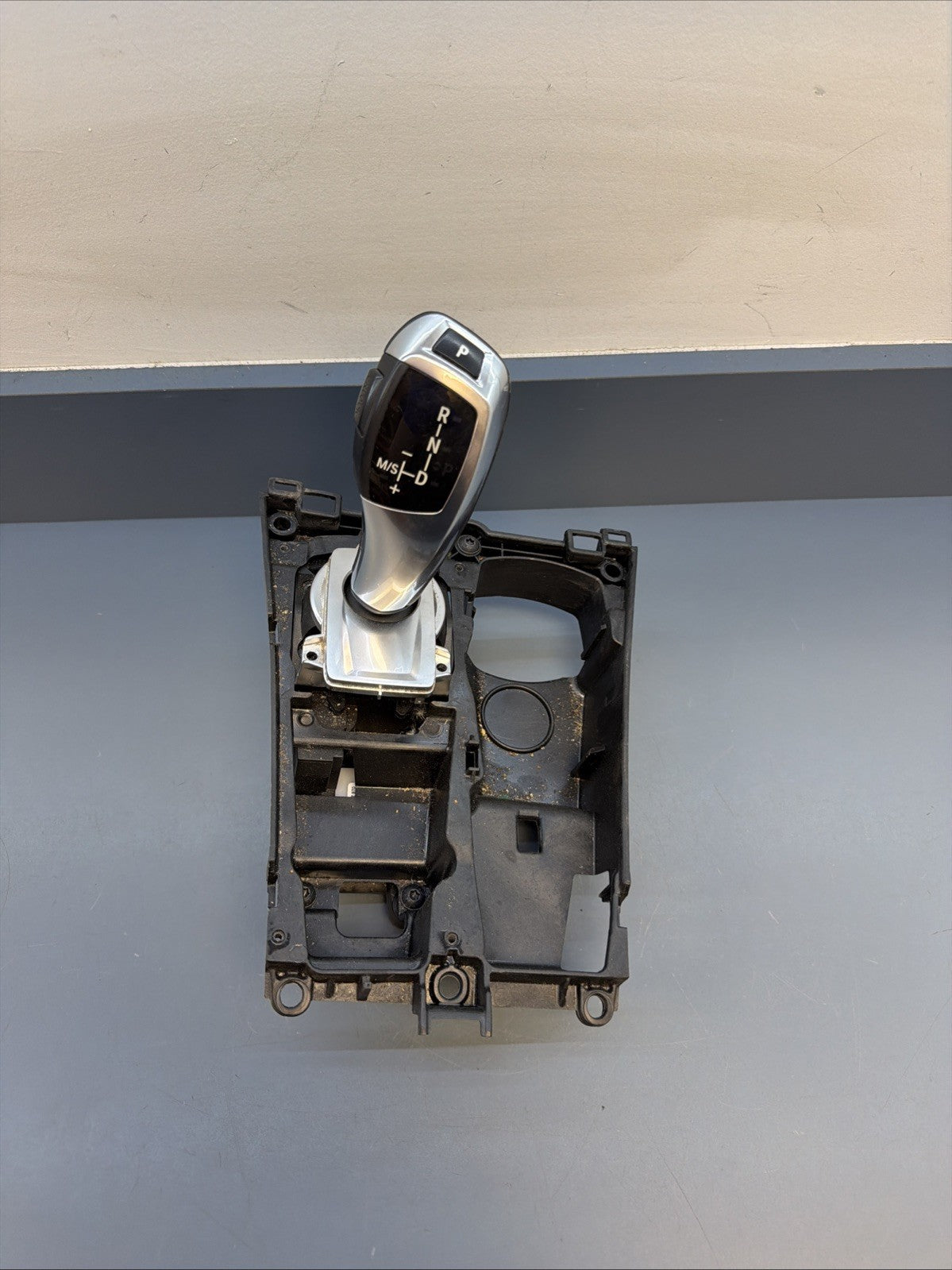 07-13 BMW X5 E70 Floor Gear Shifter Selector W/ Bezel 9164483 Oem