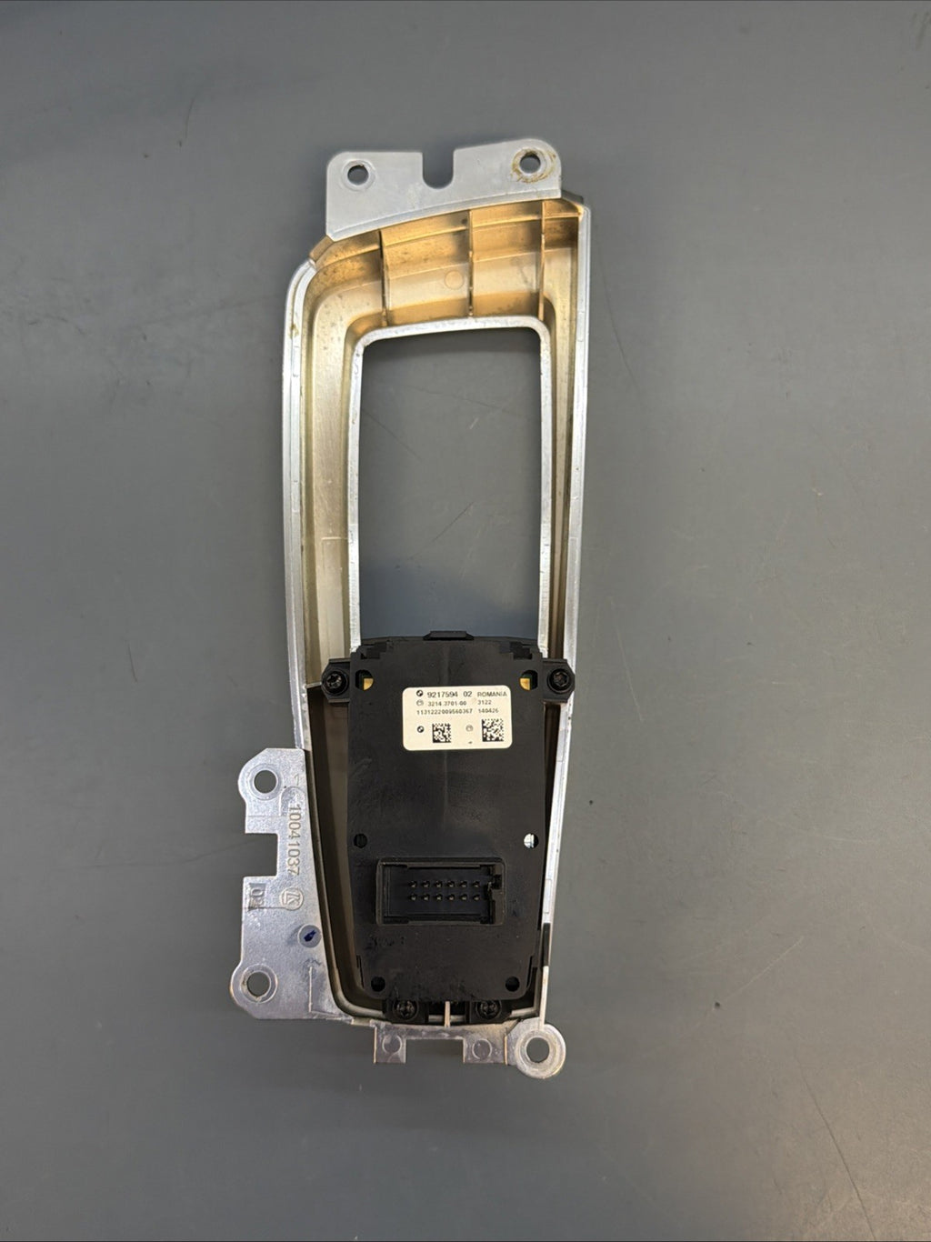 12-18 BMW F06 F12 F13 640 650 Emergency Parking Brake Control Switch 9217594 OEM