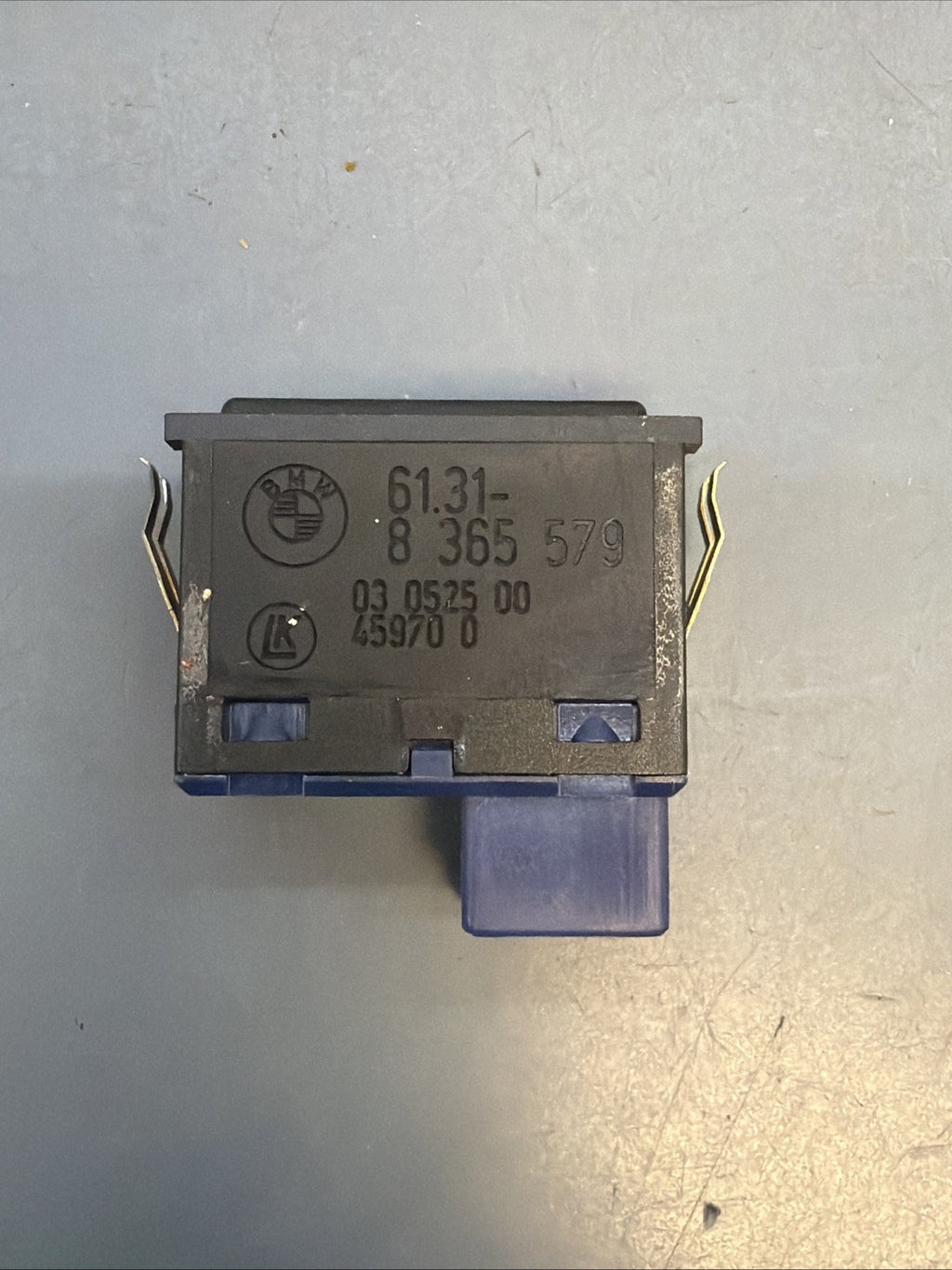 BMW E46 325 330 Z4 E85 E86 Switch, Trunk Release Button OEM 8365579