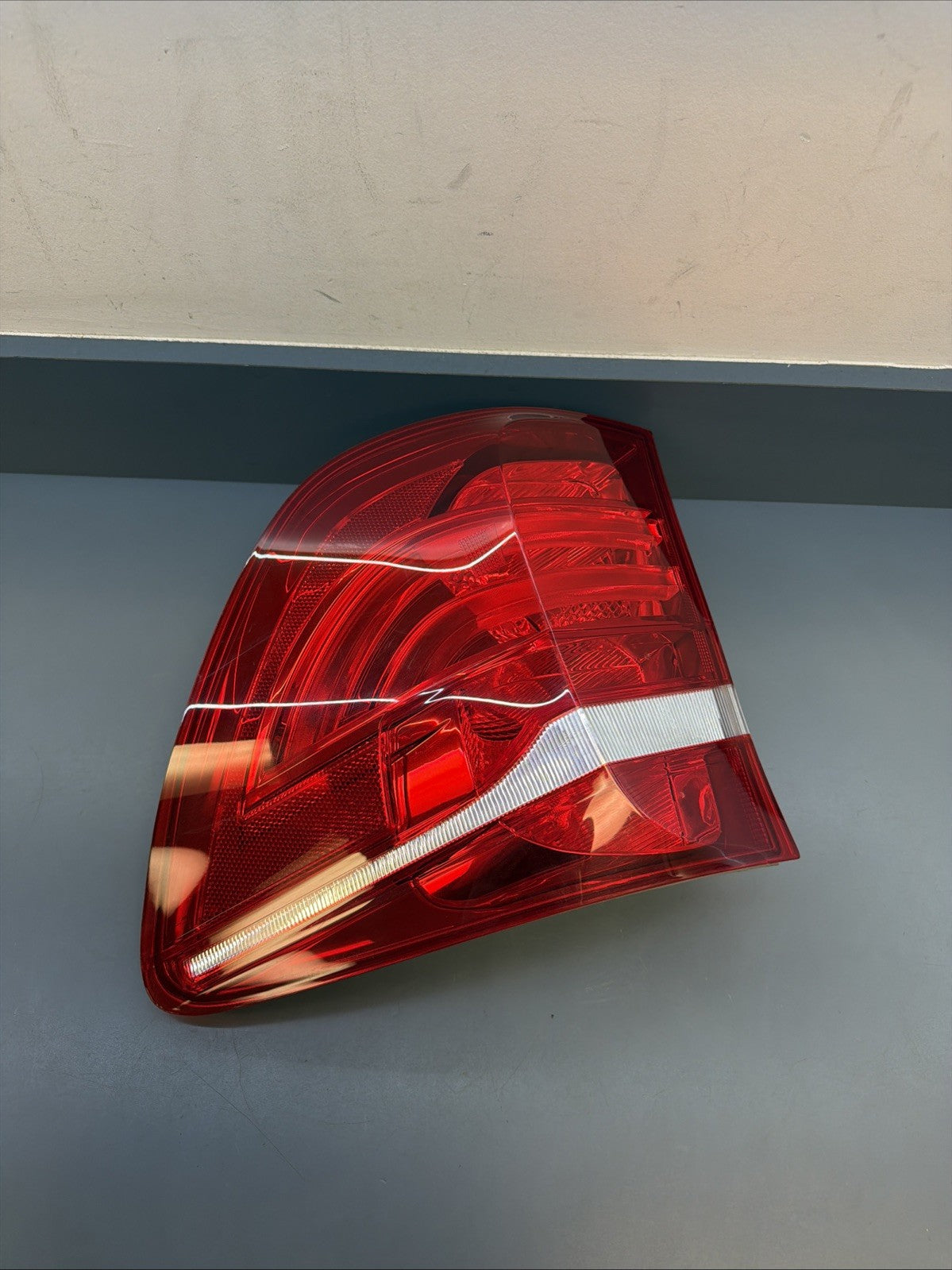 2011-2017 BMW F25 X3 Rear Right Passenger Side Outer Taillight Light 7220242