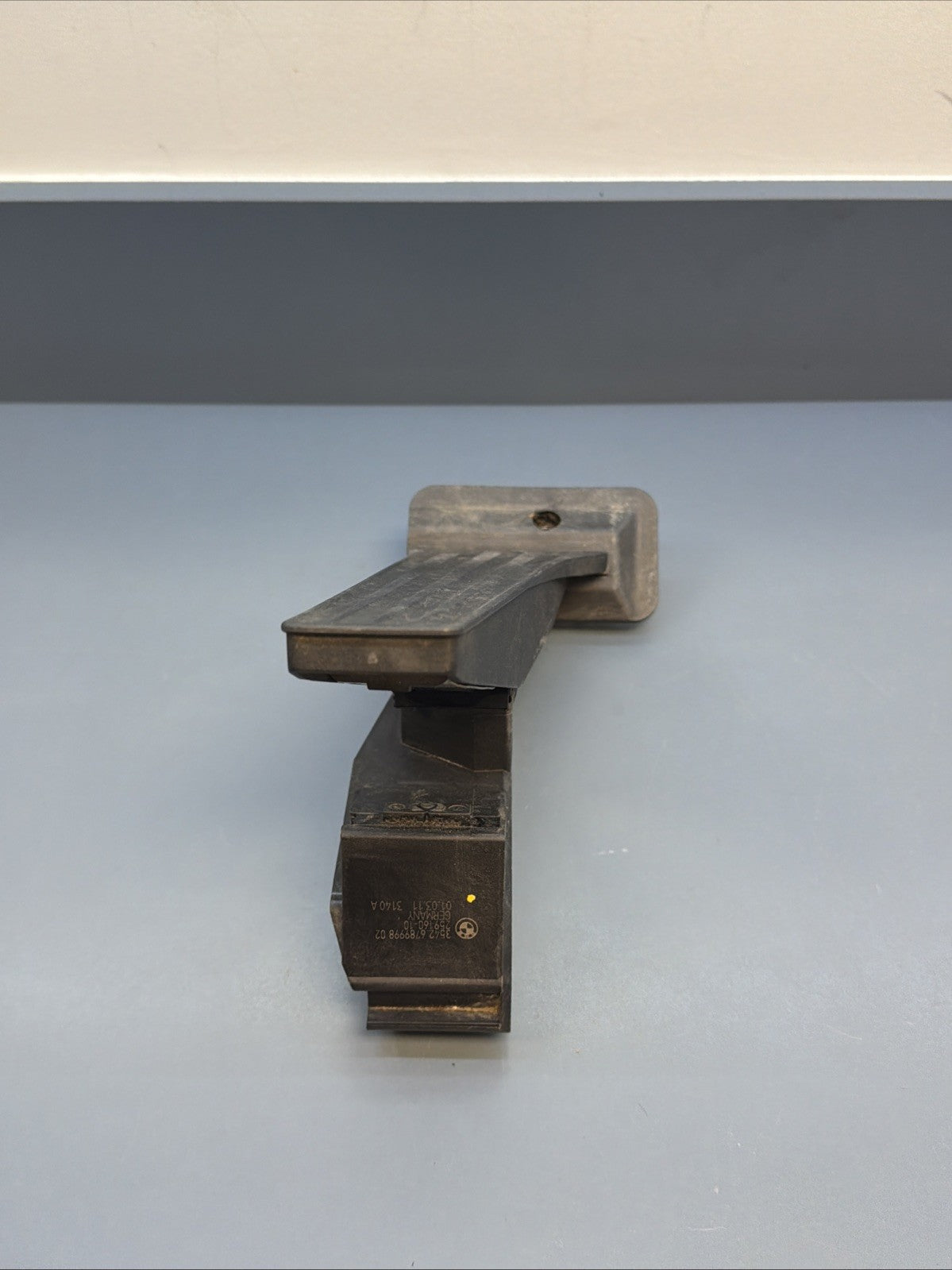 2007 - 2013 BMW X5 E70 xDrive50i Gas Accelerator Throttle Pedal Pad 6789998 OEM