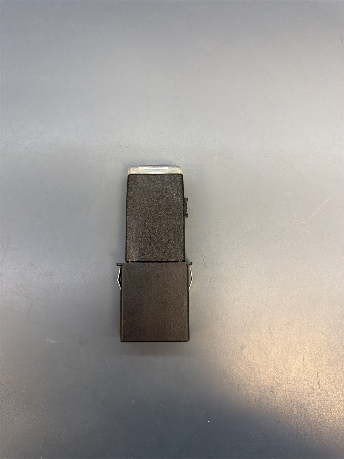 04-10 BMW E60 525xi 530i Glove Box Torch Flashlight Lamp 8360066 OEM