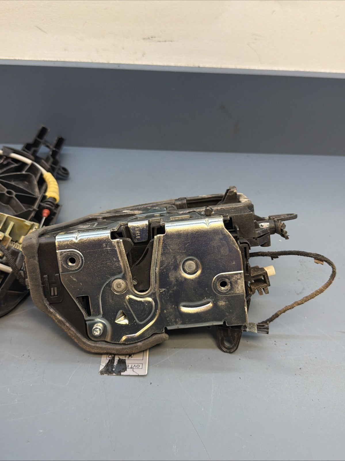 BMW E90 335i Rear Left Driver Door Lock Latch w/ Bracket 7229467 OEM