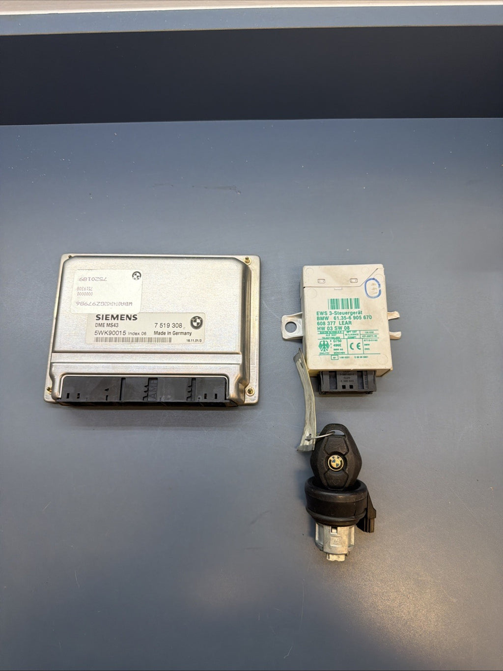 BMW 99-03 Z3 3/5 SERIES M54 ENGINE ECU(DME)+CAS+KEY SET OEM 7519308 MS43