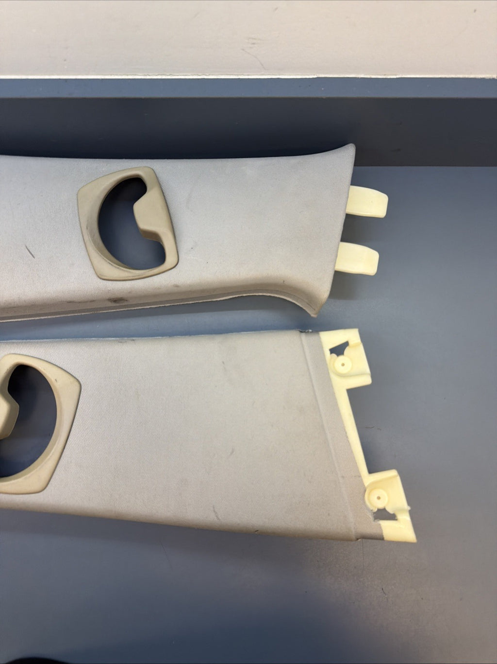 07-11 BMW E90 SEDAN B PILLAR SEAT BELT COVER TRIM LEFT RIGHT 7058335 7058336