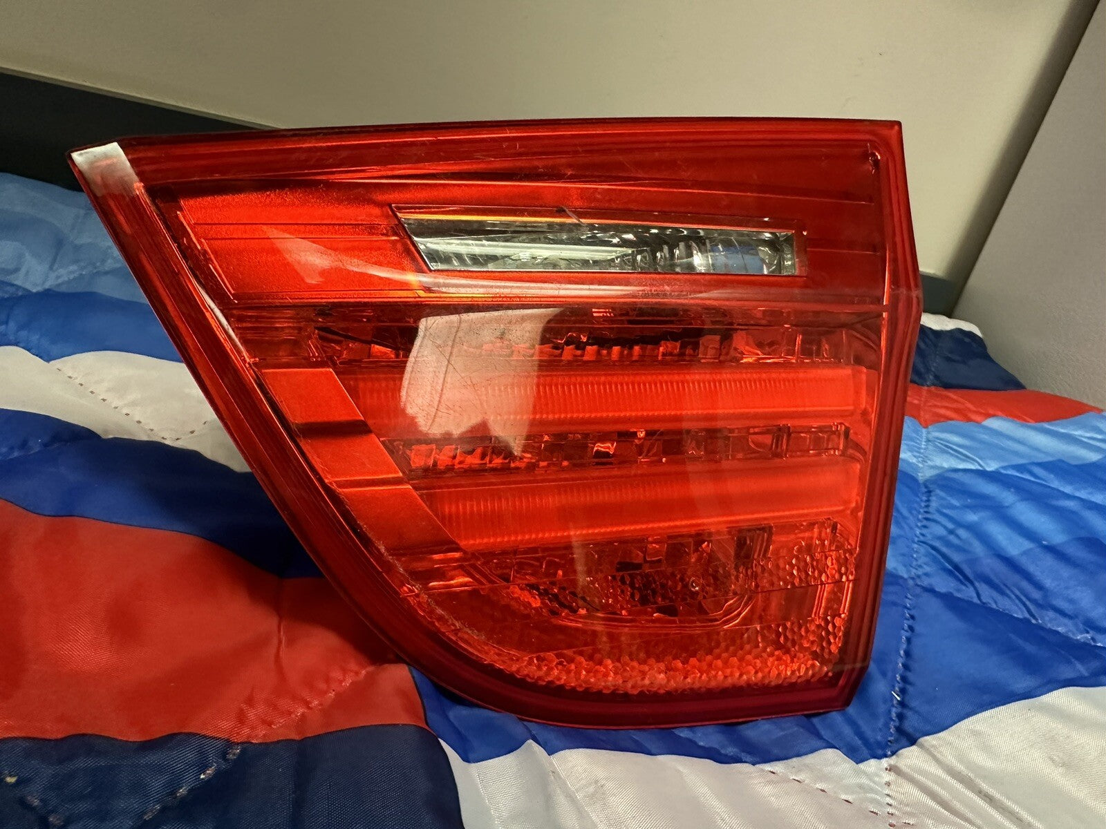 09-11 BMW 328I E90 LCI RH RIGHT REAR SIDE INNER TAIL LIGHT 7289428 OEM