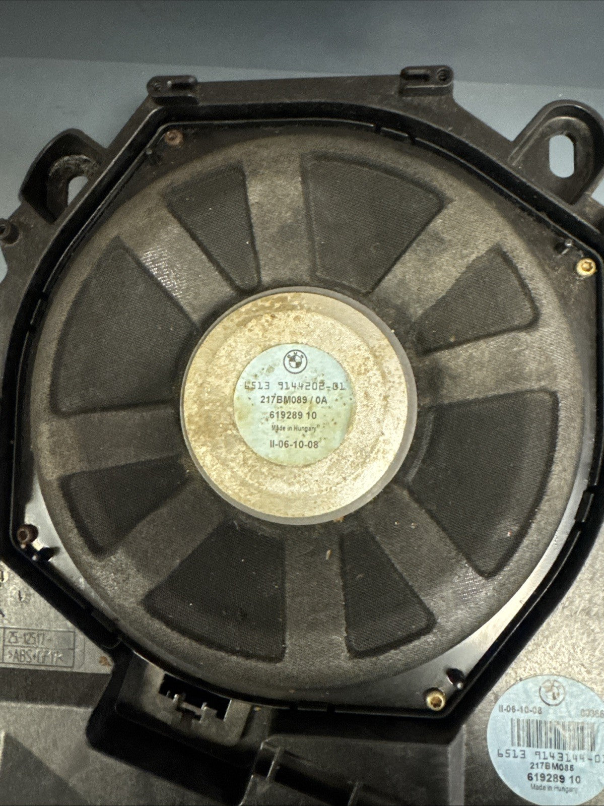 07-11 BMW E90 E88 Front Passenger Subwoofer Speaker Unit 9143144 OEM