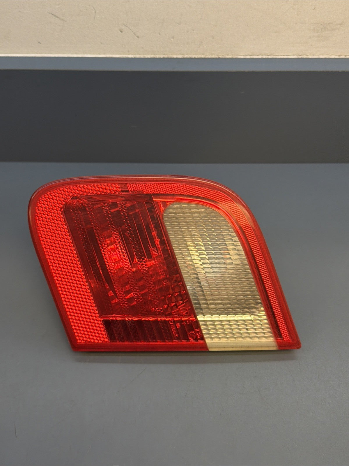 2000-2001 BMW E46 328 Right Passenger RH Side Inner Tail Light Oem SEDAN 8364924