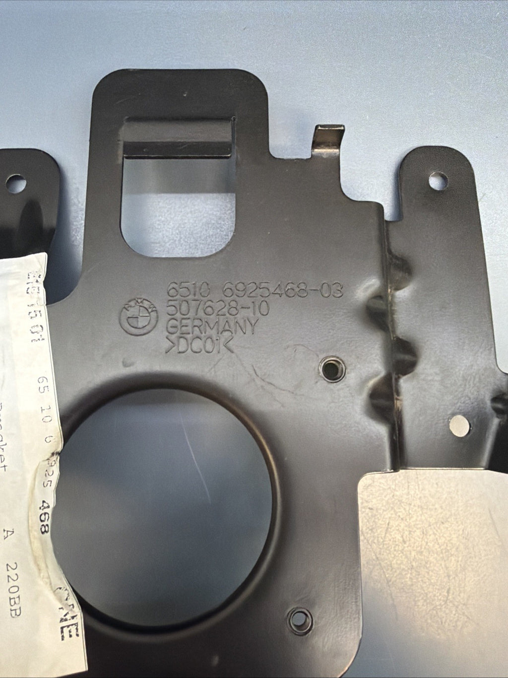 05-13 BMW E90 3 SERIES SATELLITE RADIO CONTROL MODULE BRACKET 6925468 OEM