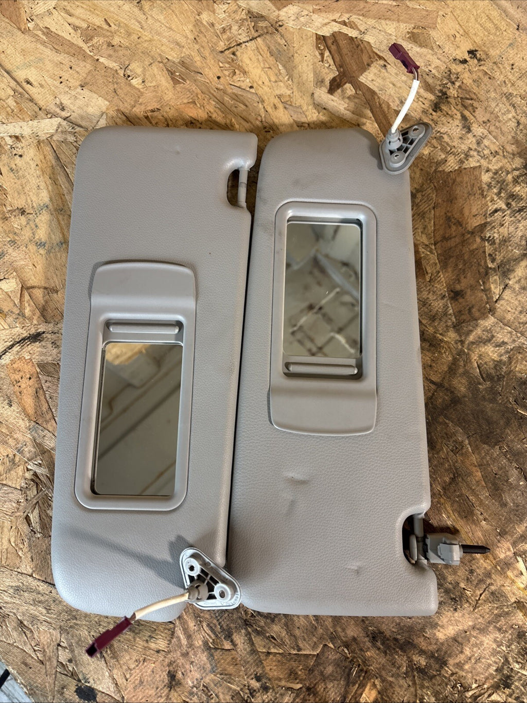 BMW 328I 330I 335I E90 4dr Interior Sun Visor Pair Set GRAY 2006-2011 OEM