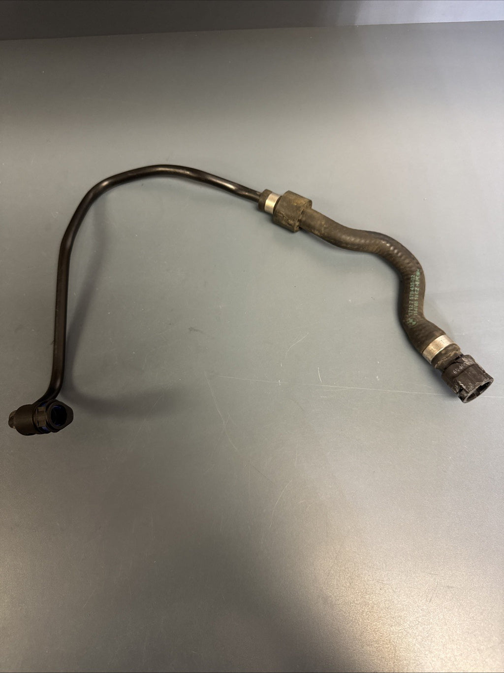 09-13 BMW F01 F02 F04 750i N63 DME Radiator Coolant Hose Line Pipe 7575435 OEM