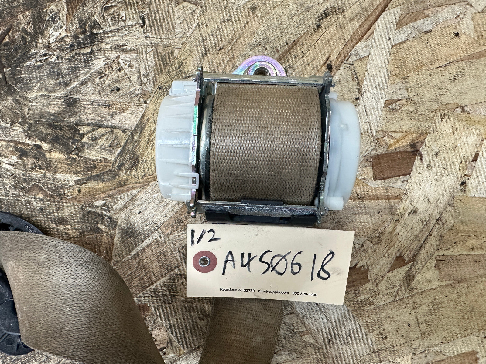 BMW 2005-2012 E90 BEIGE FRONT RIGHT PASSANGER SEAT BELT OEM
