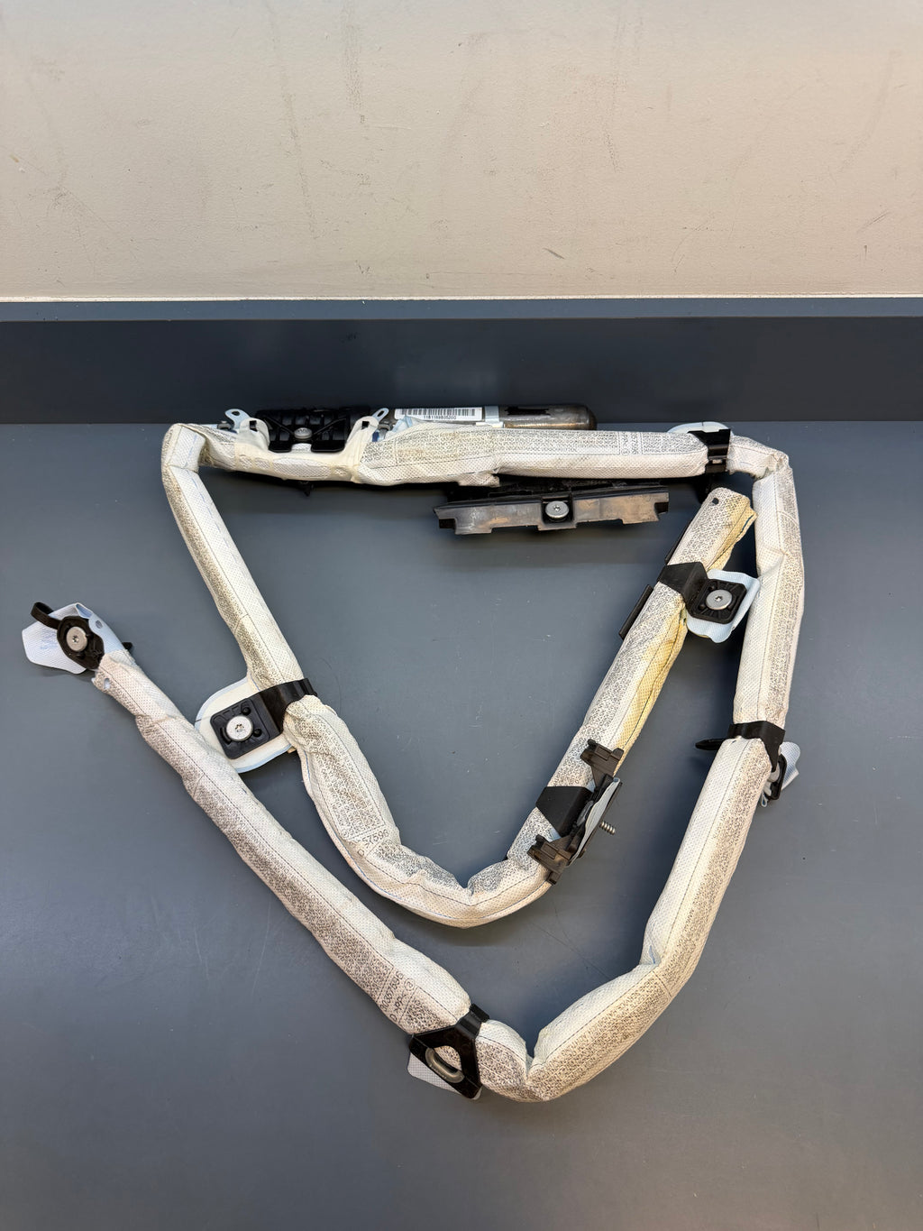 BMW E90 Left side Curtain Airbag 84696664508W