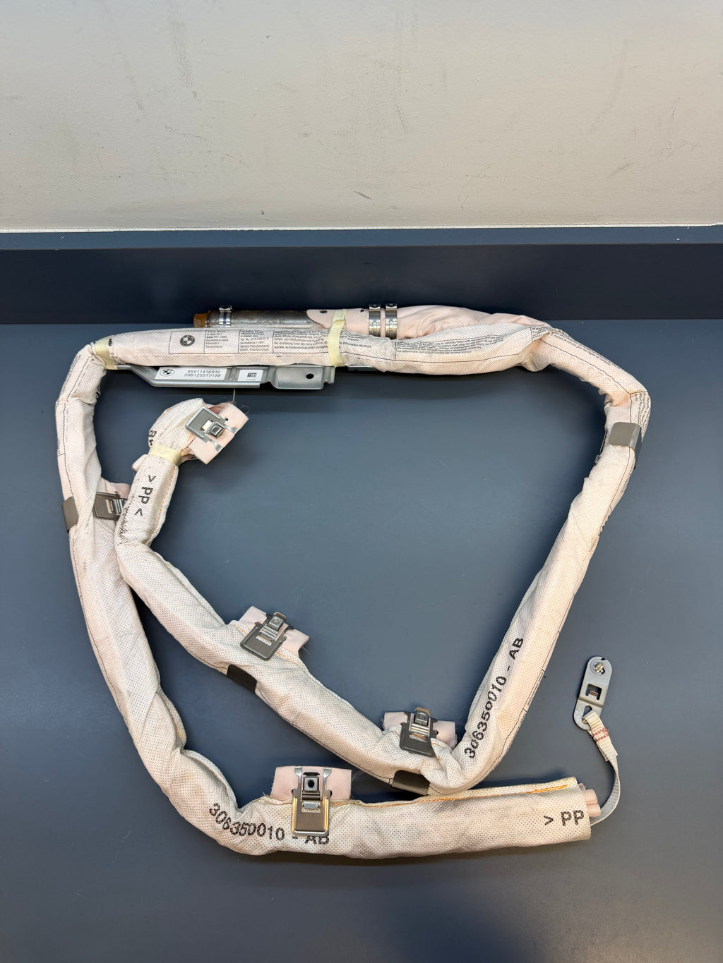 BMW 7 F01 F02 F03 F04 2011 Right Curtain airbag 306350010AC