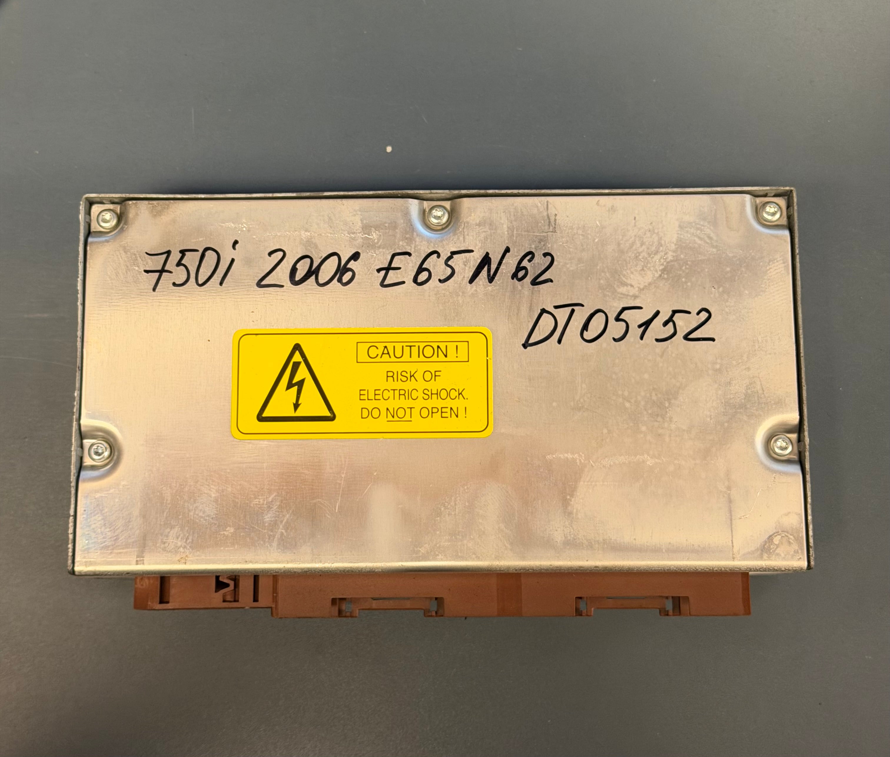 BMW E65 N62 750i 2006 Module Control 65776967658