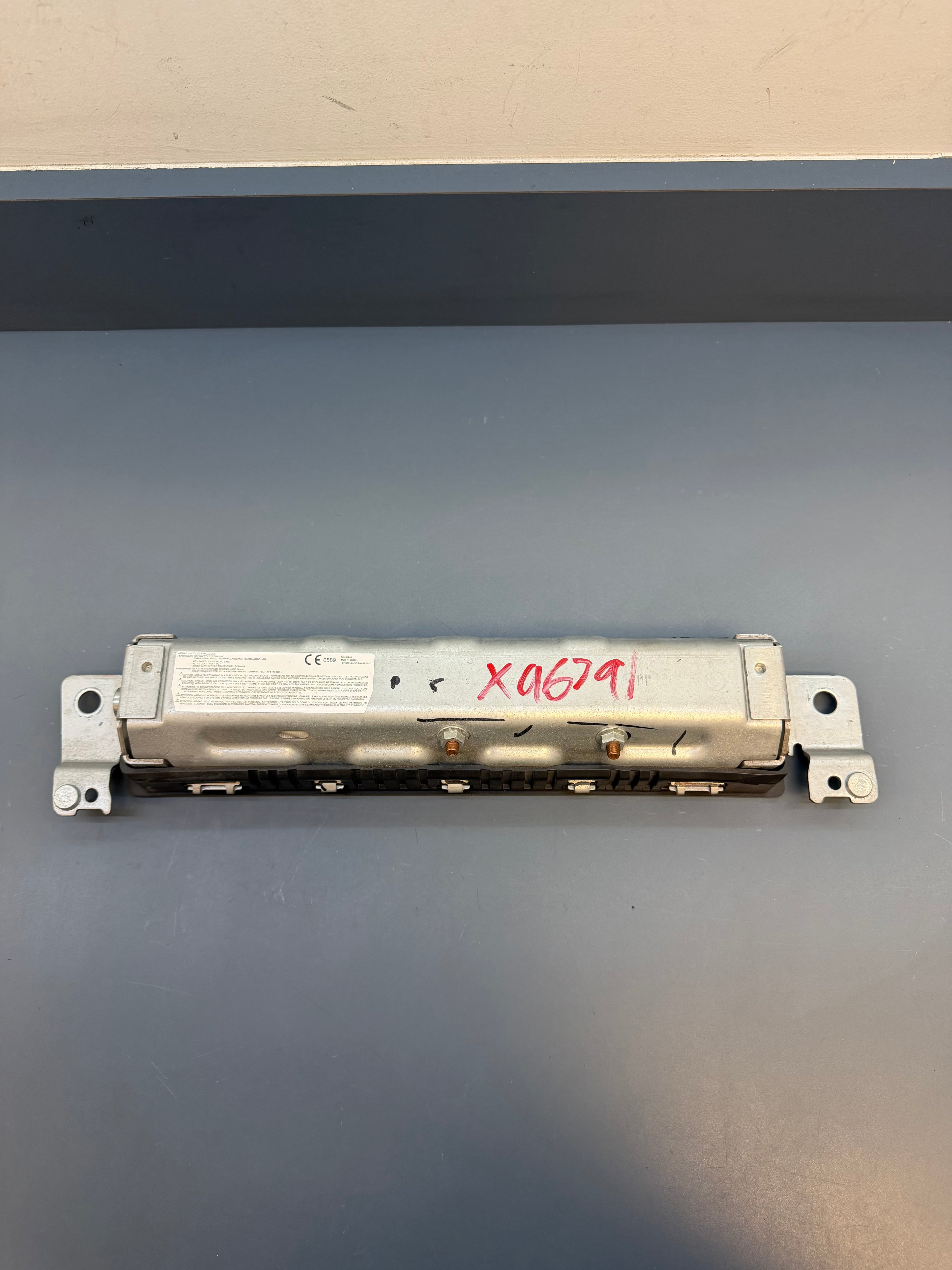 BMW F30 Right side Knees Airbag KV922865313