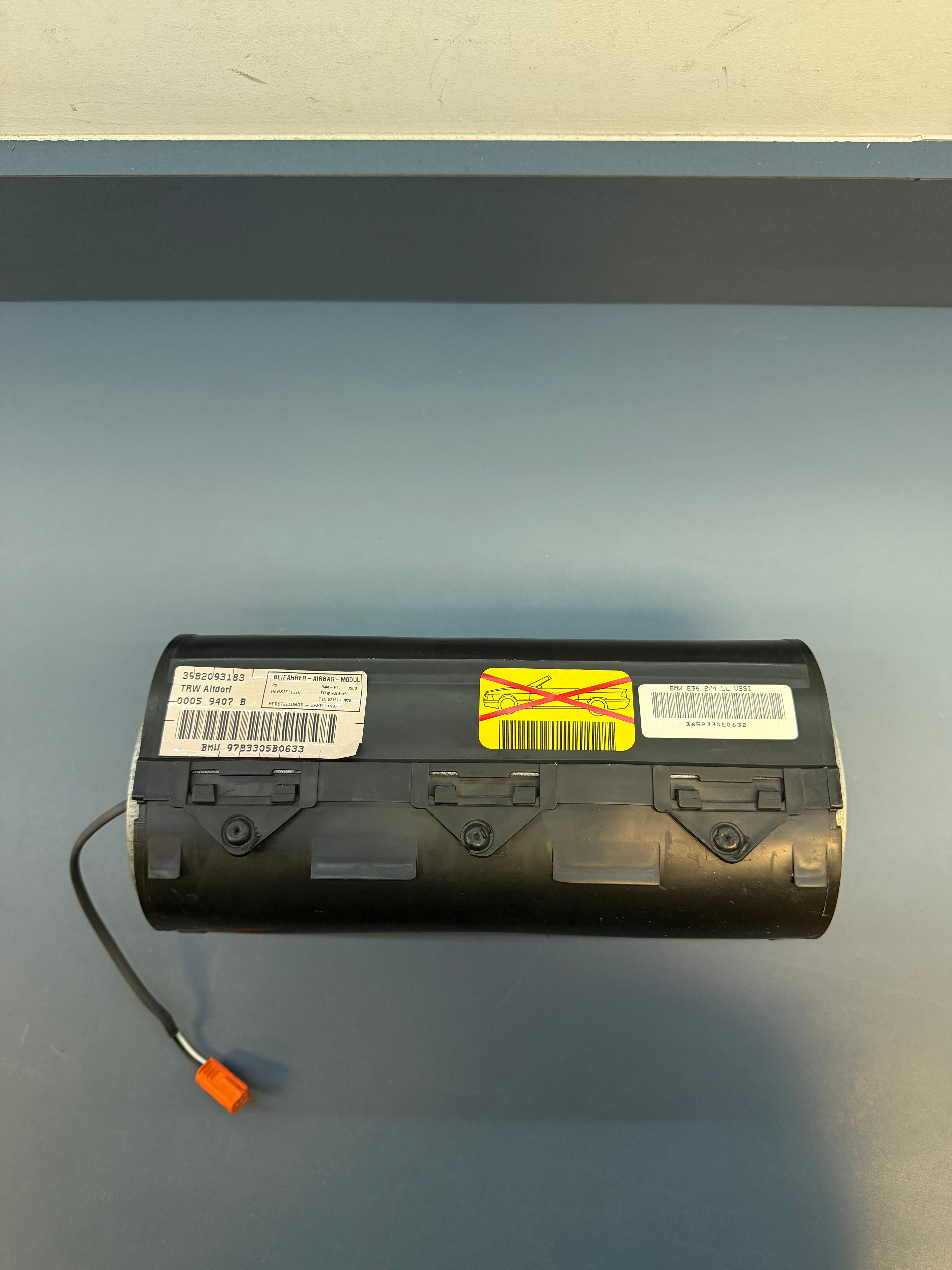 BMW E36 Passenger side Dashboard Airbag 3982093183