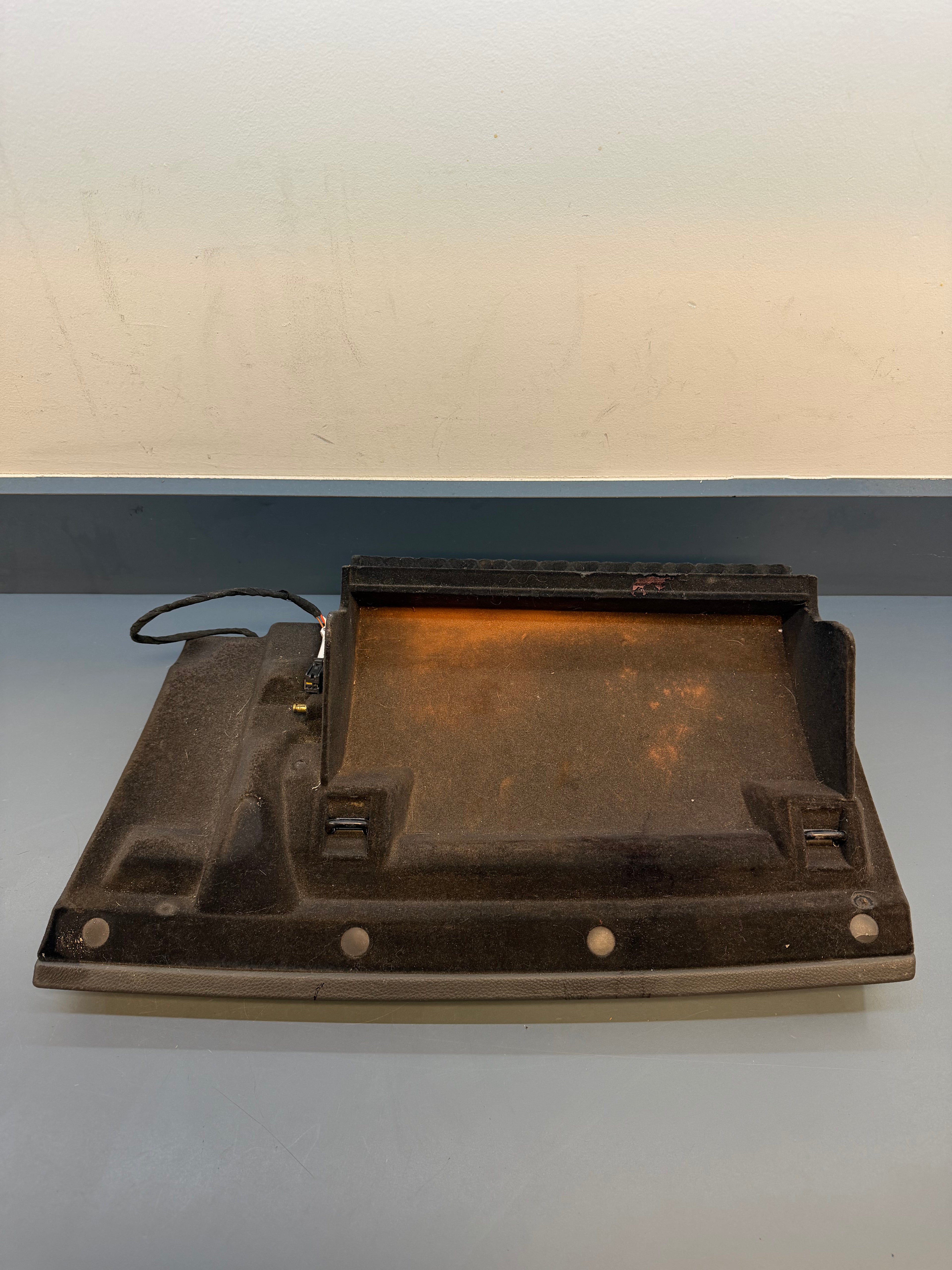 BMW E65 750i 2006 Glove Box KV825119909J