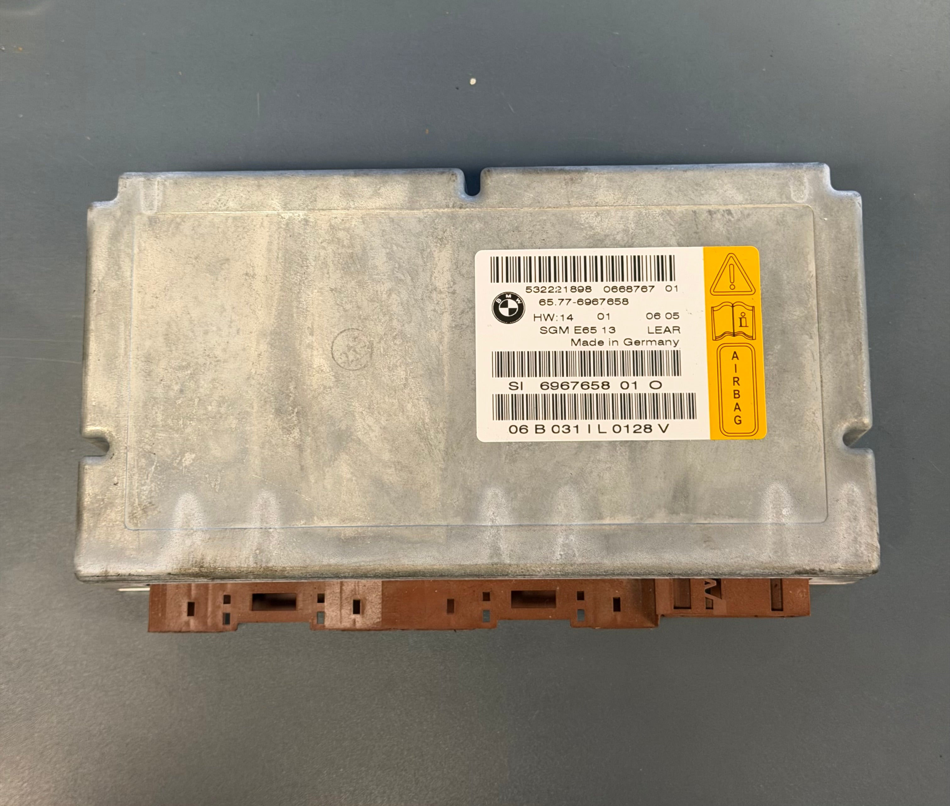 BMW E65 N62 750i 2006 Module Control 65776967658