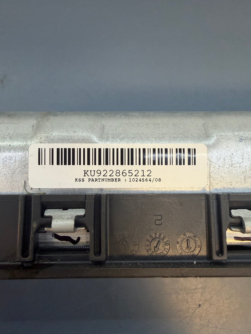 BMW F30 Left driver side knee Airbag KU922865212