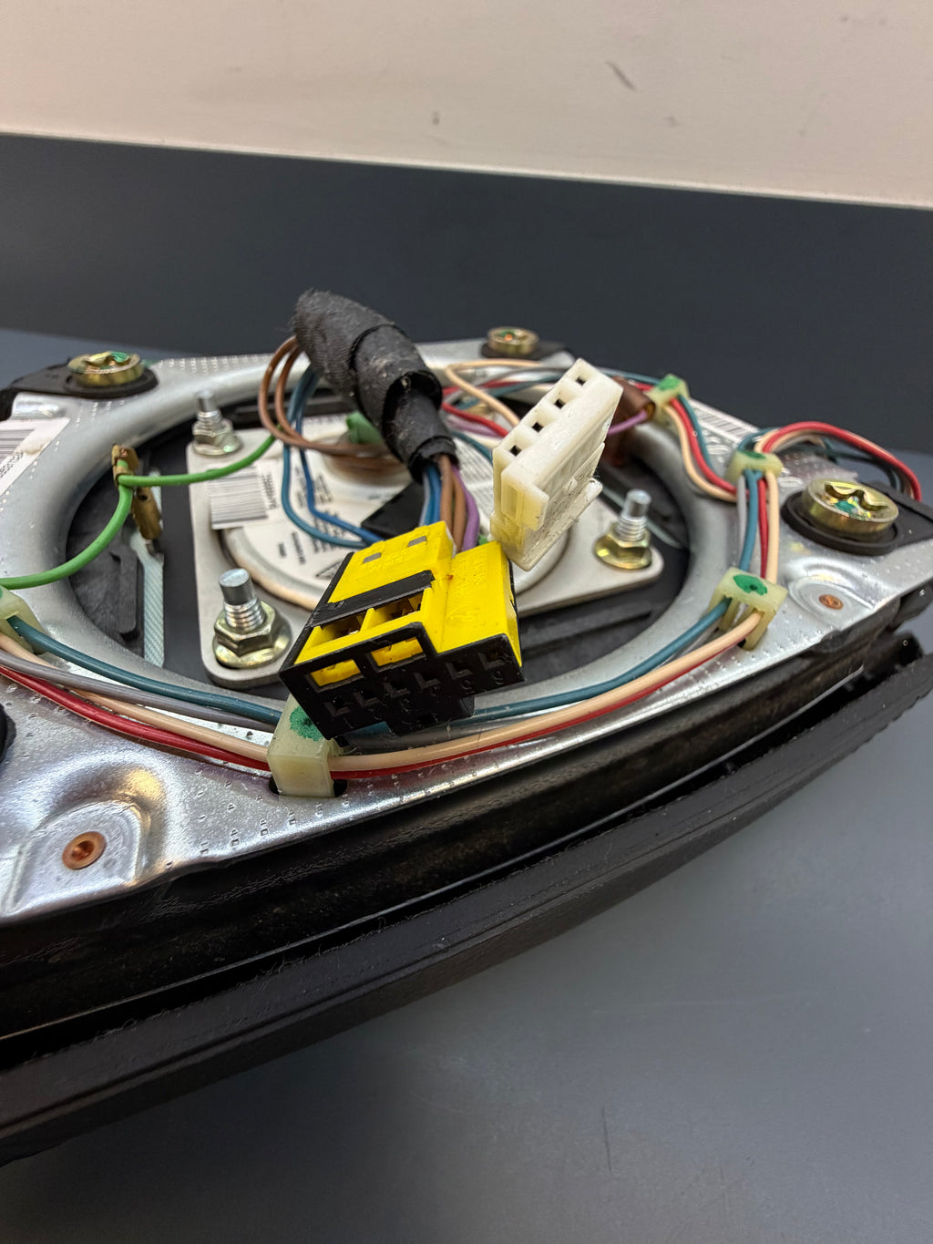 BMW E46 Steering Wheel square airbag