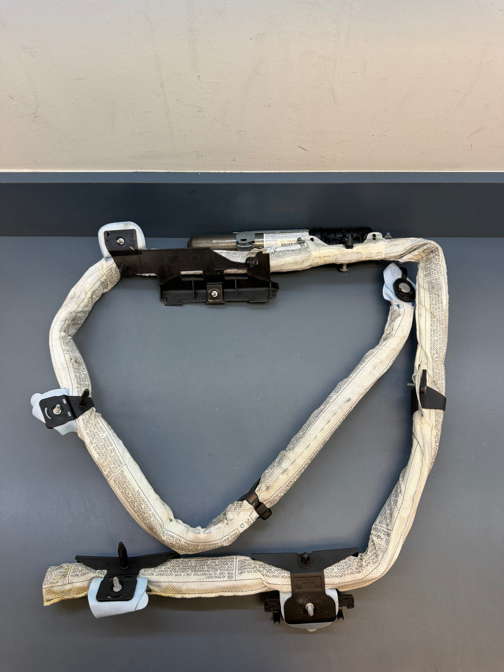 BMW E90 Left side Curtain Airbag 84696664505N