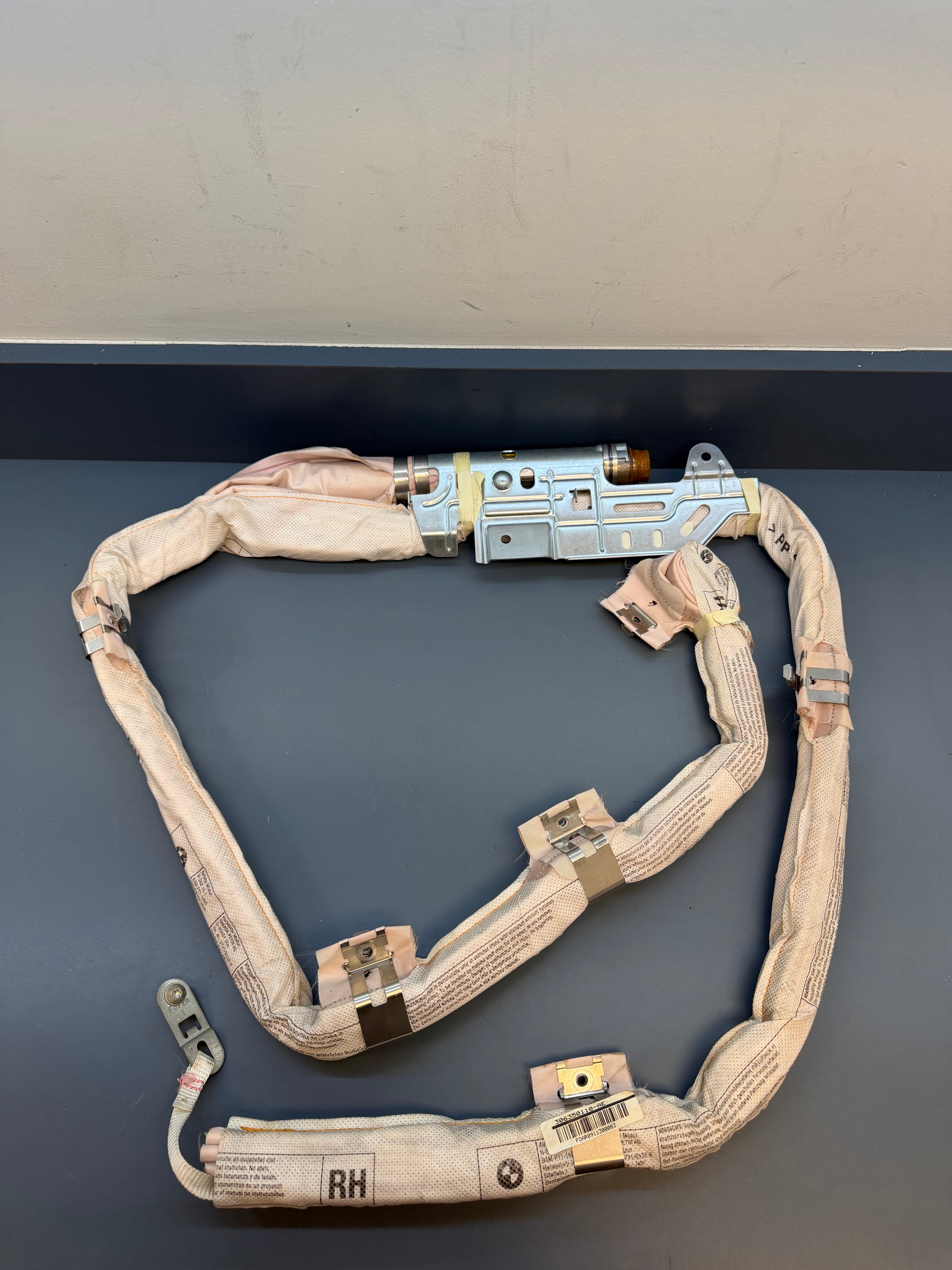 BMW 7 F01 F02 F03 F04 2011 Right Curtain airbag 306350010AC