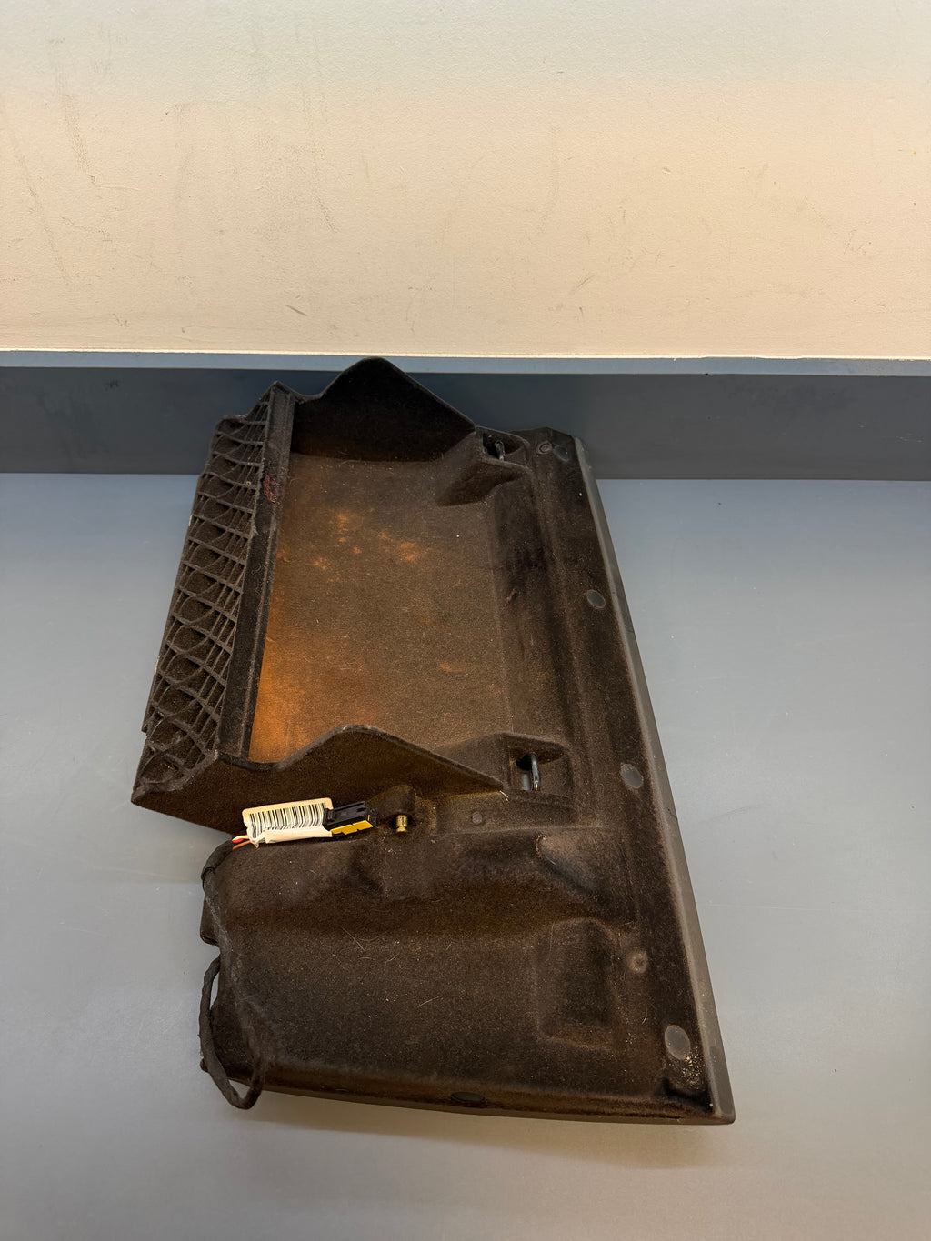 BMW E65 750i 2006 Glove Box KV825119909J