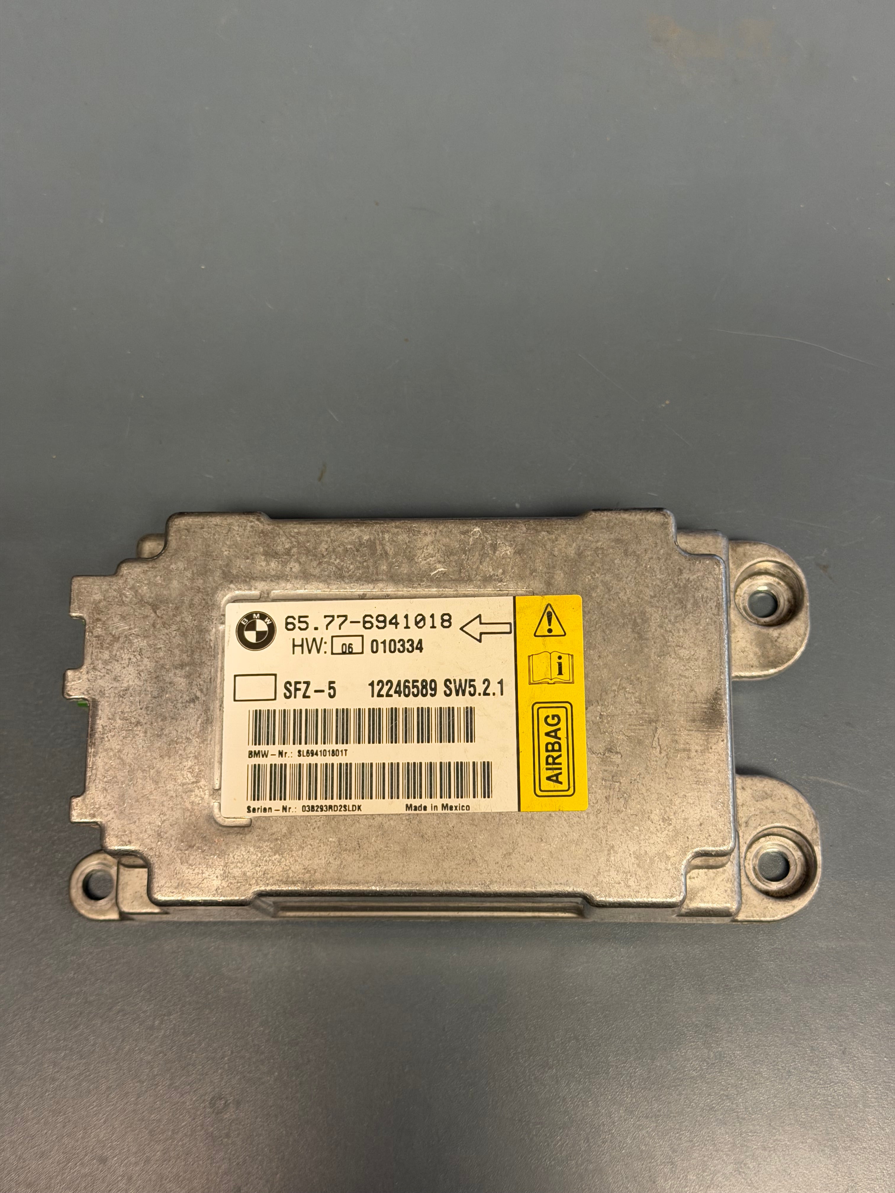 BMW E60 530i 2004 M54 Module Control 65776941018
