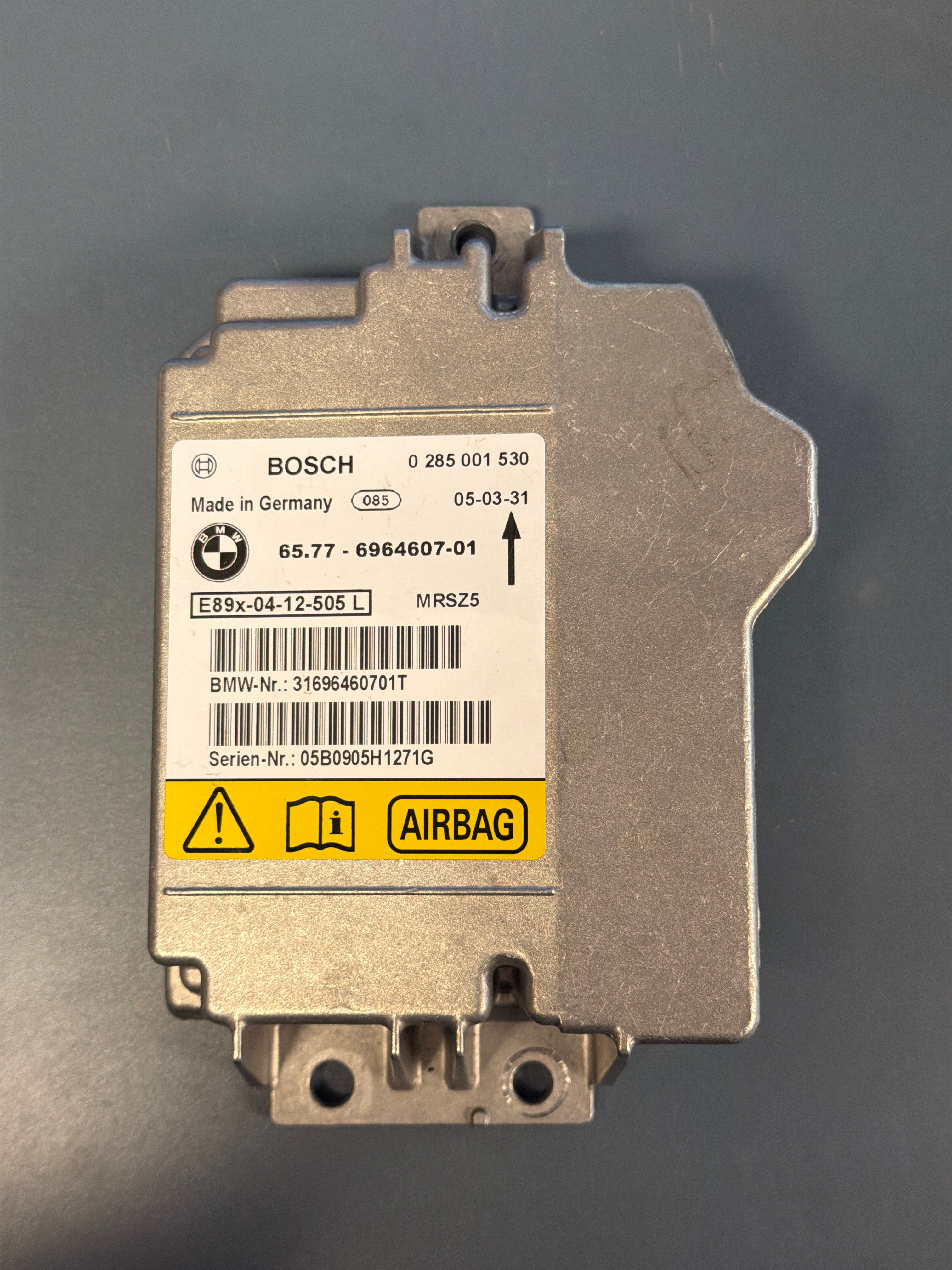 Airbag Control Module  E90 6964607-01