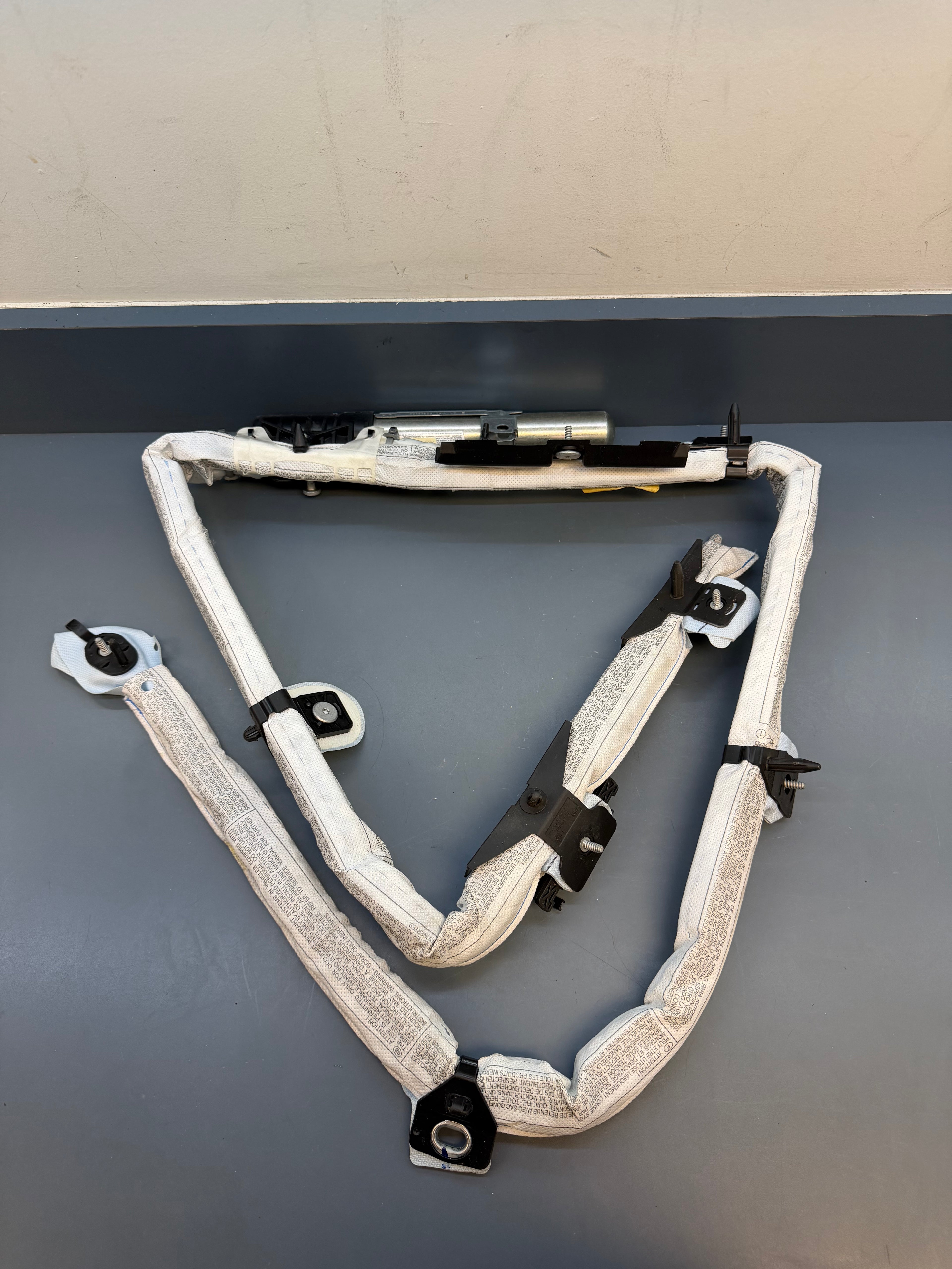 BMW E90 Right side Curtain Airbag 85696664603L