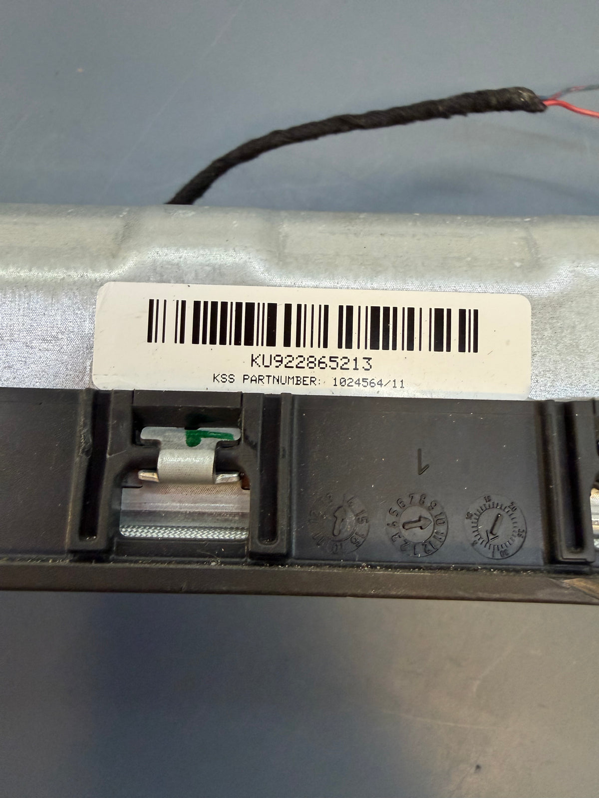 BMW F34 Left driver side Knee Airbag KU922865213