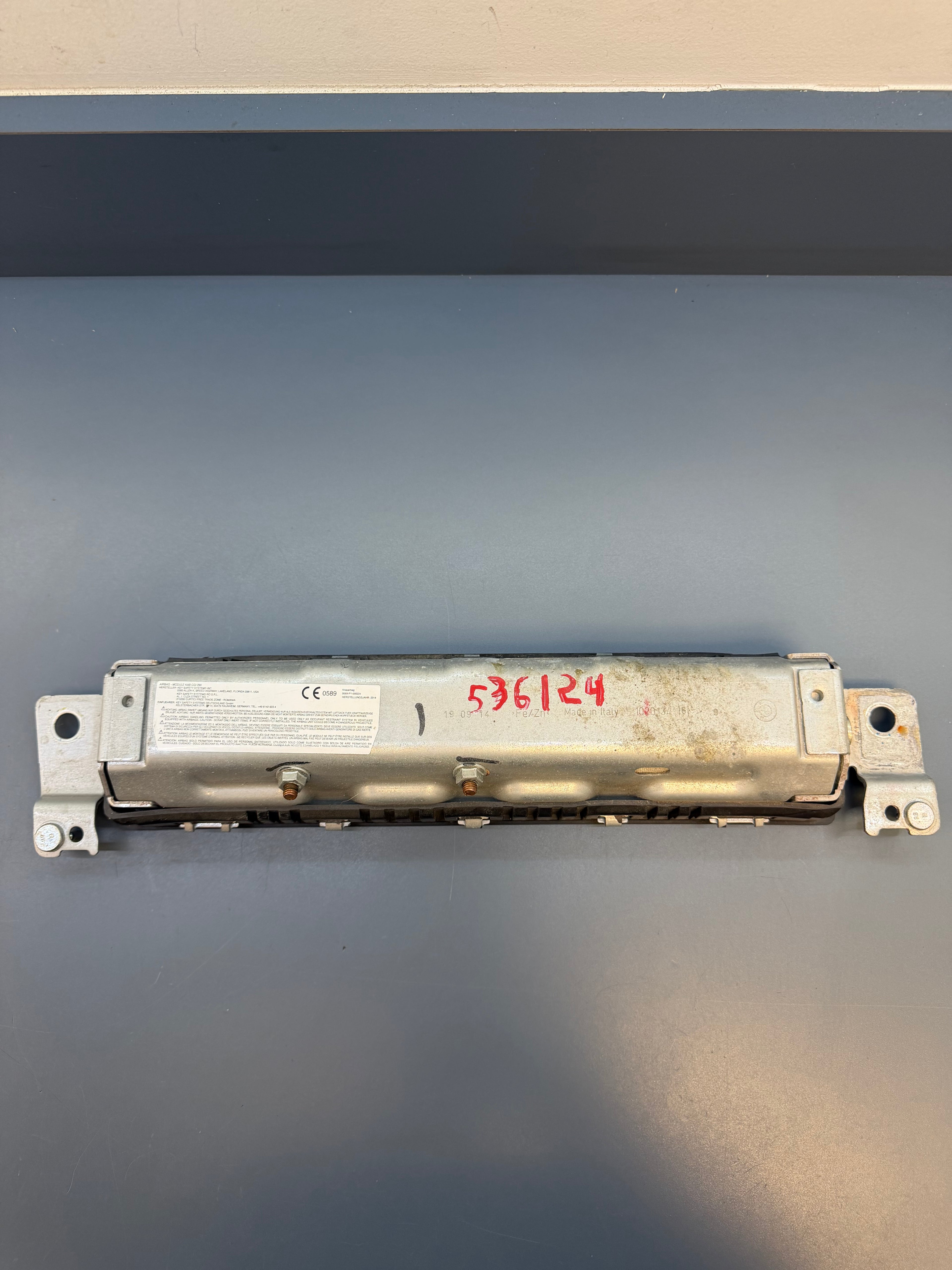 BMW F30 Right side Knees Airbag KU922865213