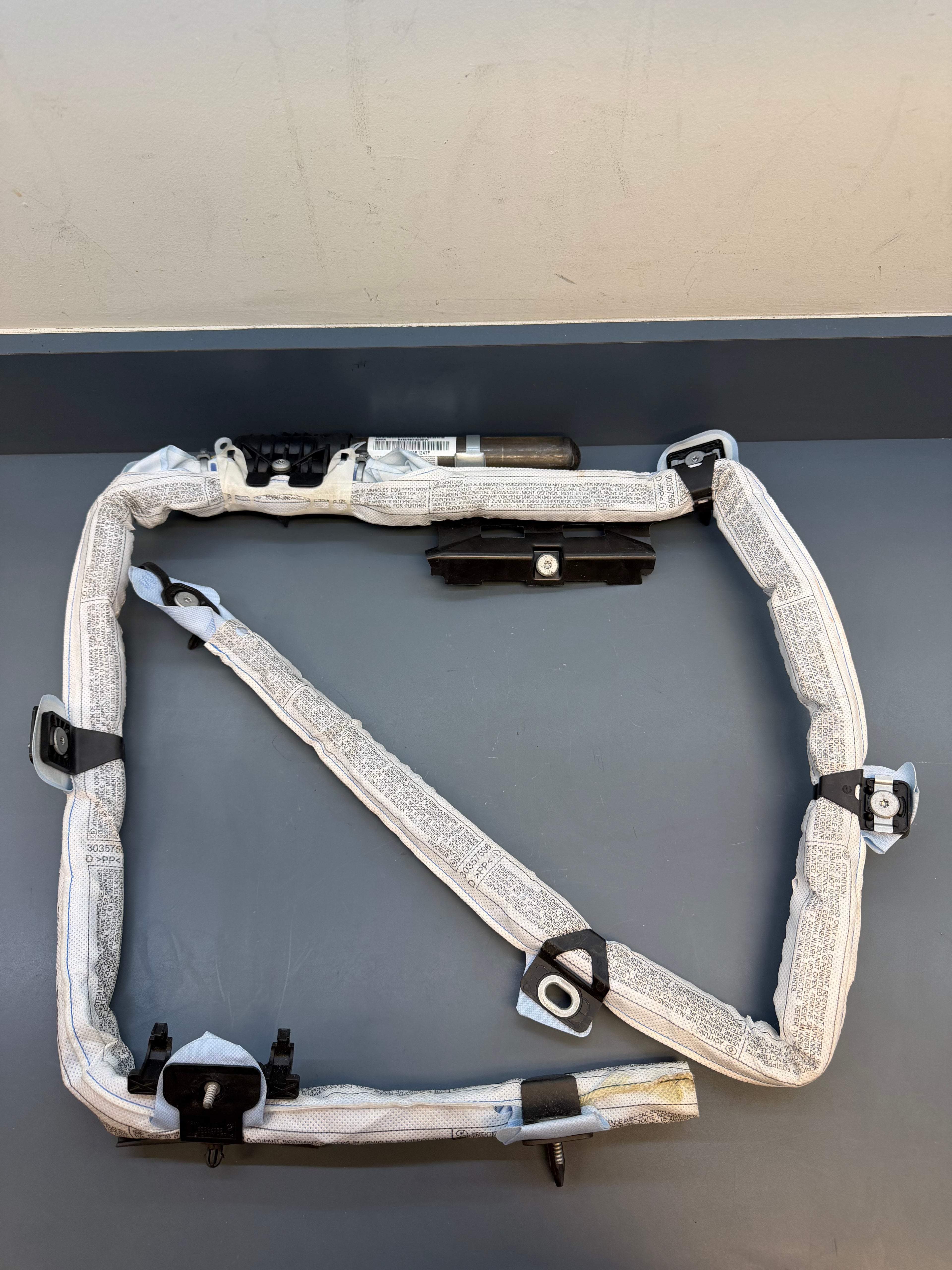 BMW E90 Left side Curtain Airbag 84696664508W