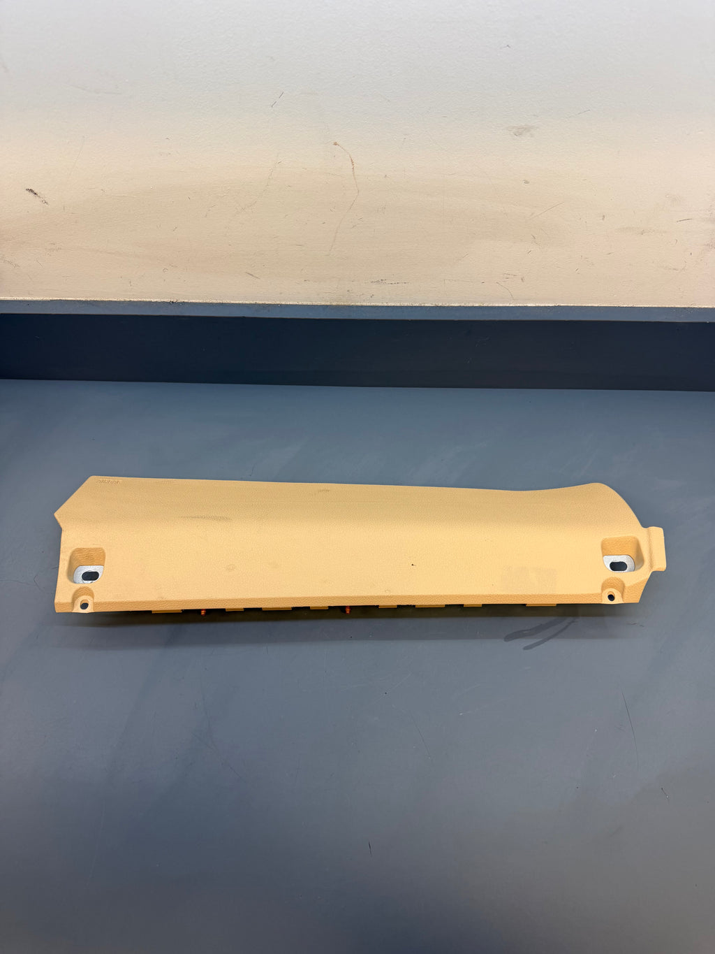 BMW F10 2011 Right passenger side Knee Airbag KU918112903