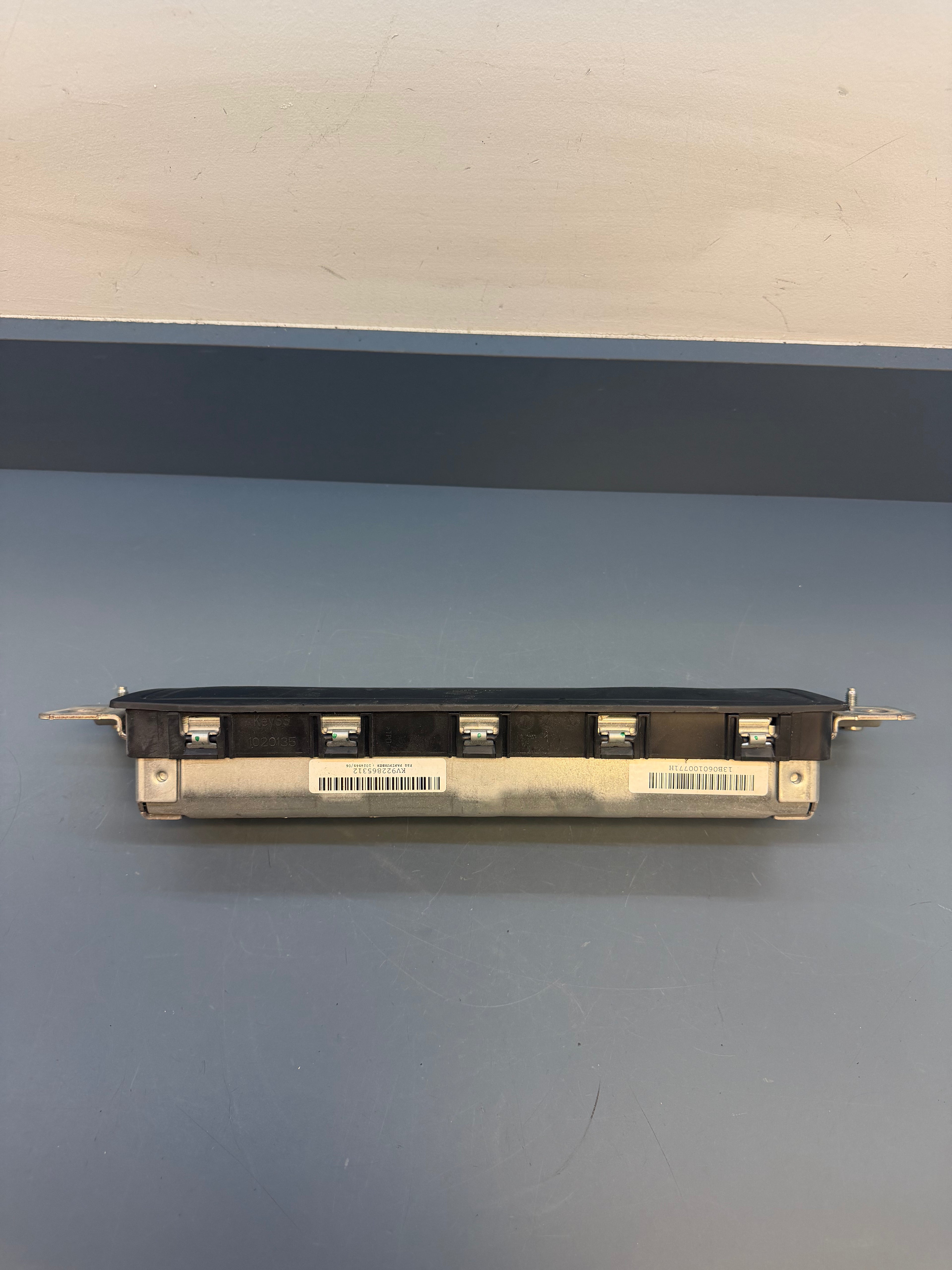 BMW F30 Right Side Knee Airbag KV922865312