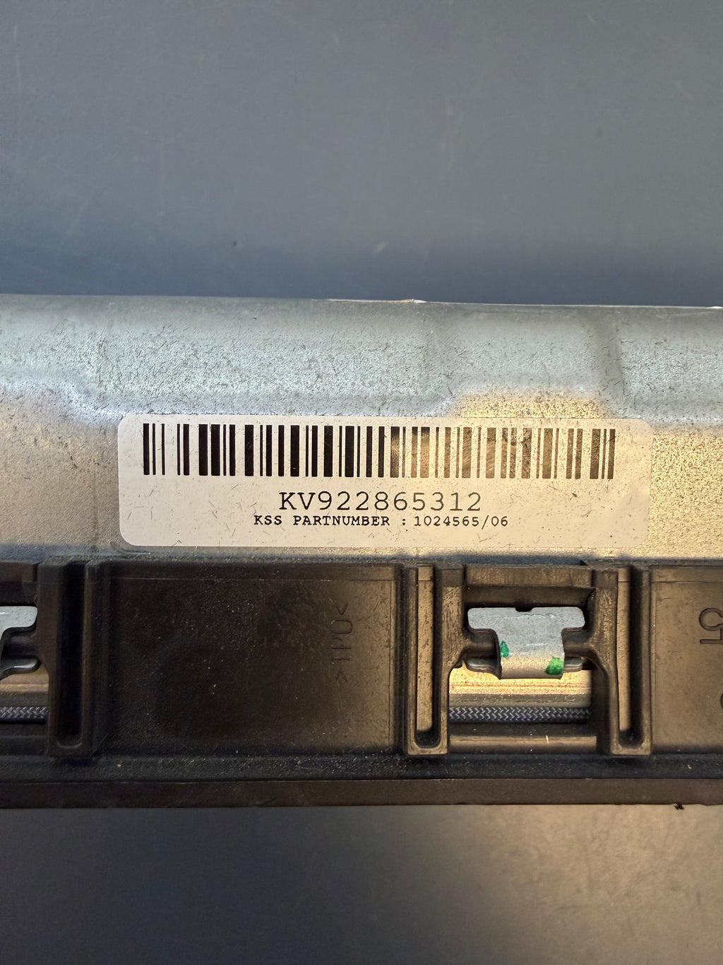 BMW F30 Right Side Knee Airbag KV922865312
