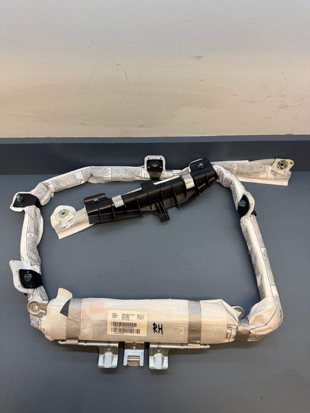 BMW F25 X3 Right pass side Curtain Airbag 35918222613B