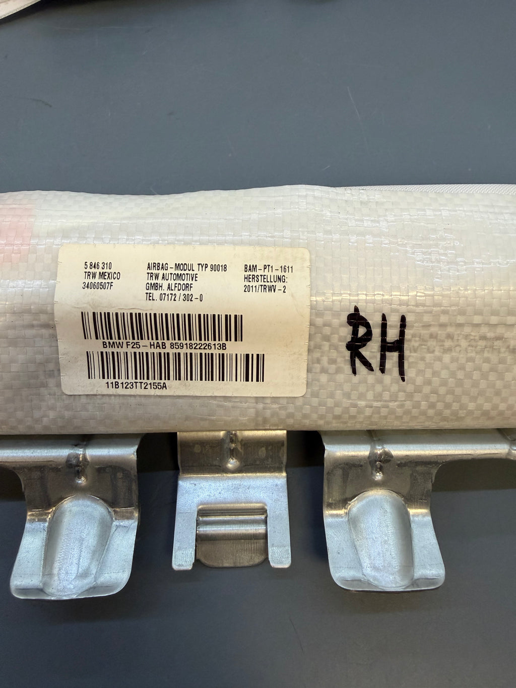 BMW F25 X3 Right pass side Curtain Airbag 35918222613B