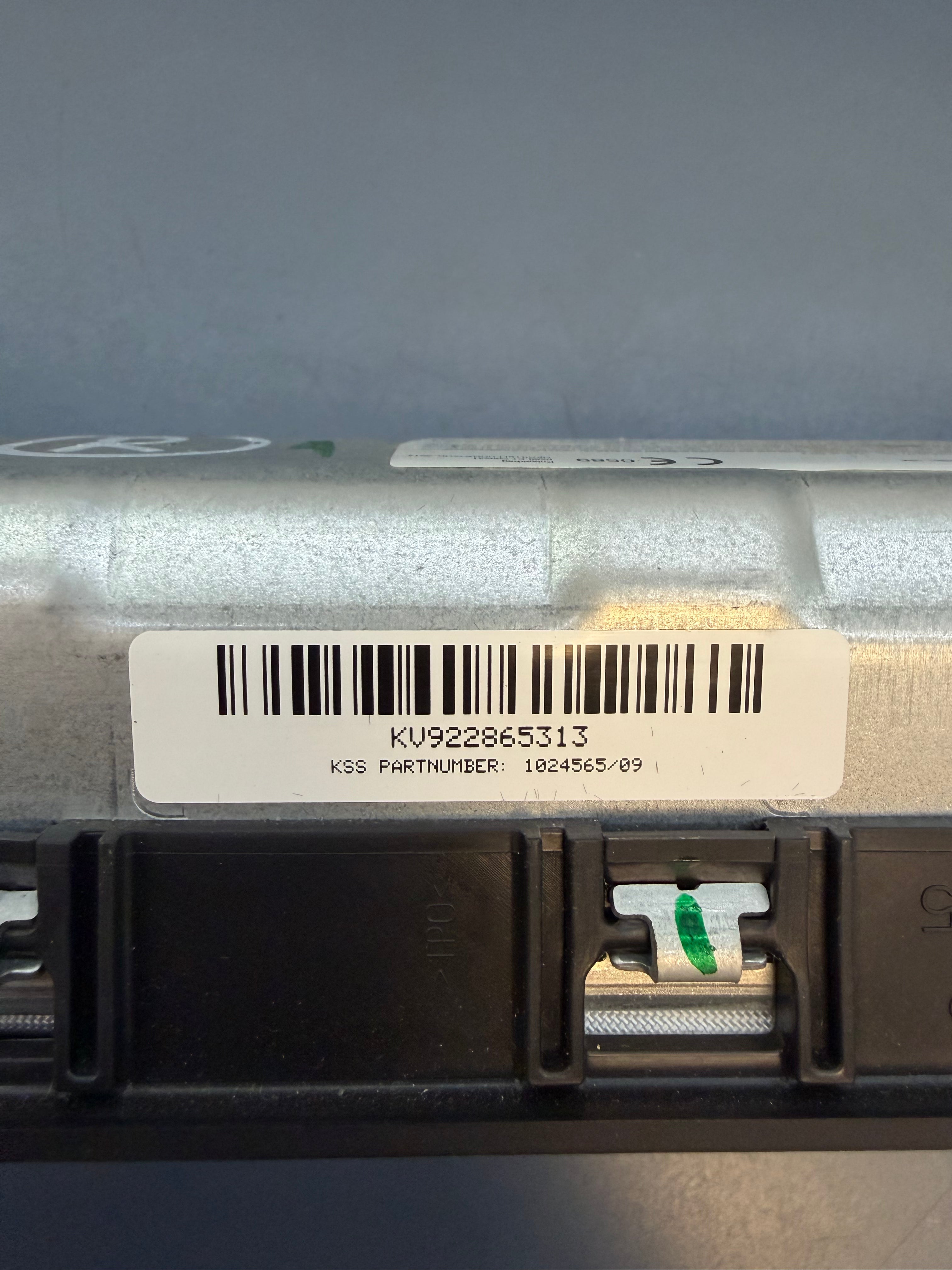 BMW F30 2015 Right side Knee Airbag KV922865313