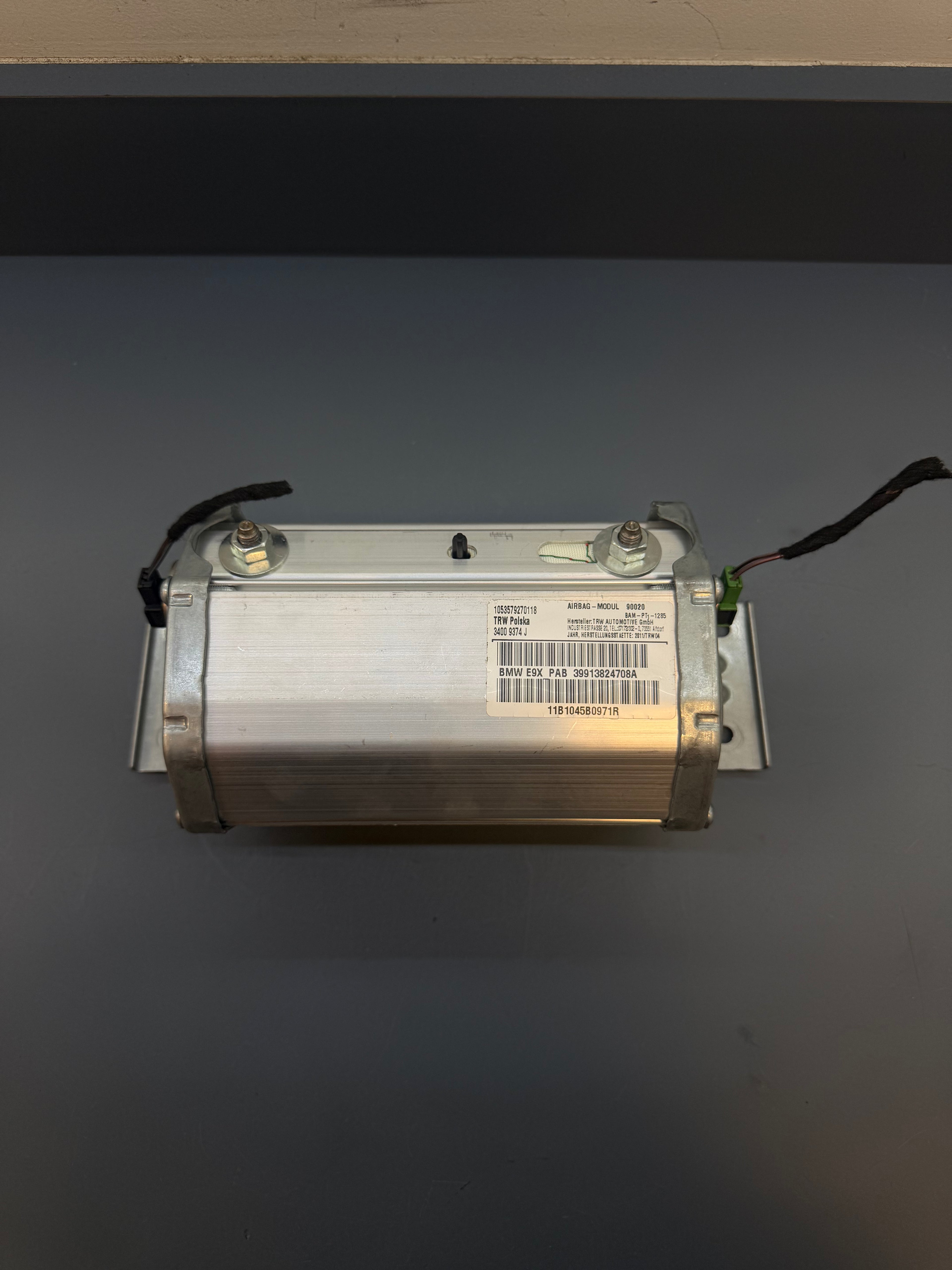 BMW E92 Right passenger side Dashboard Airbag 39913824708A