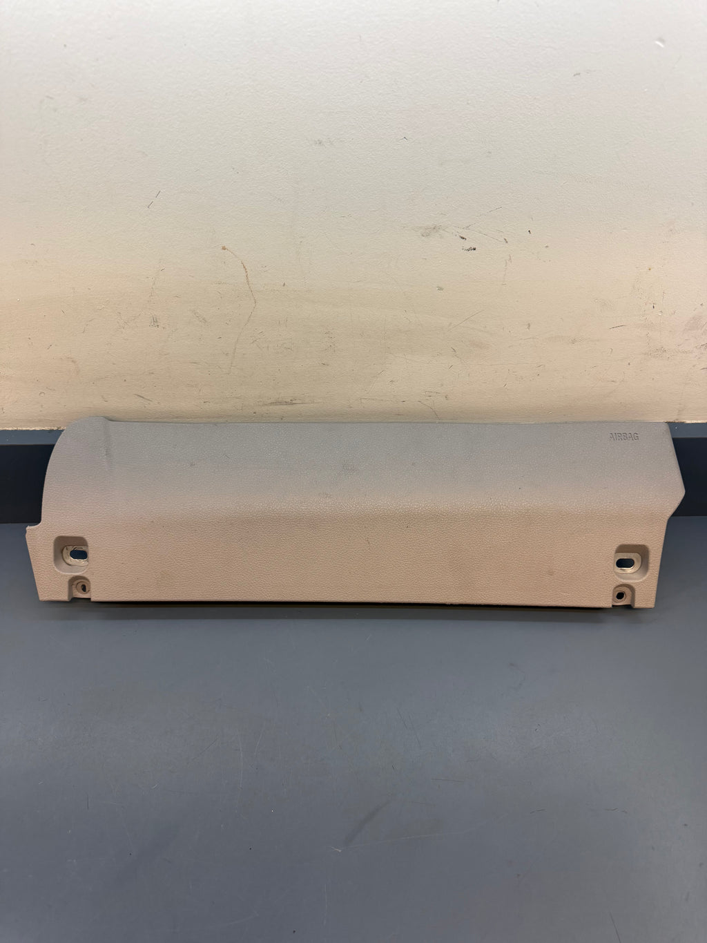 BMW F10 Right passenger side knee Airbag KV918113503