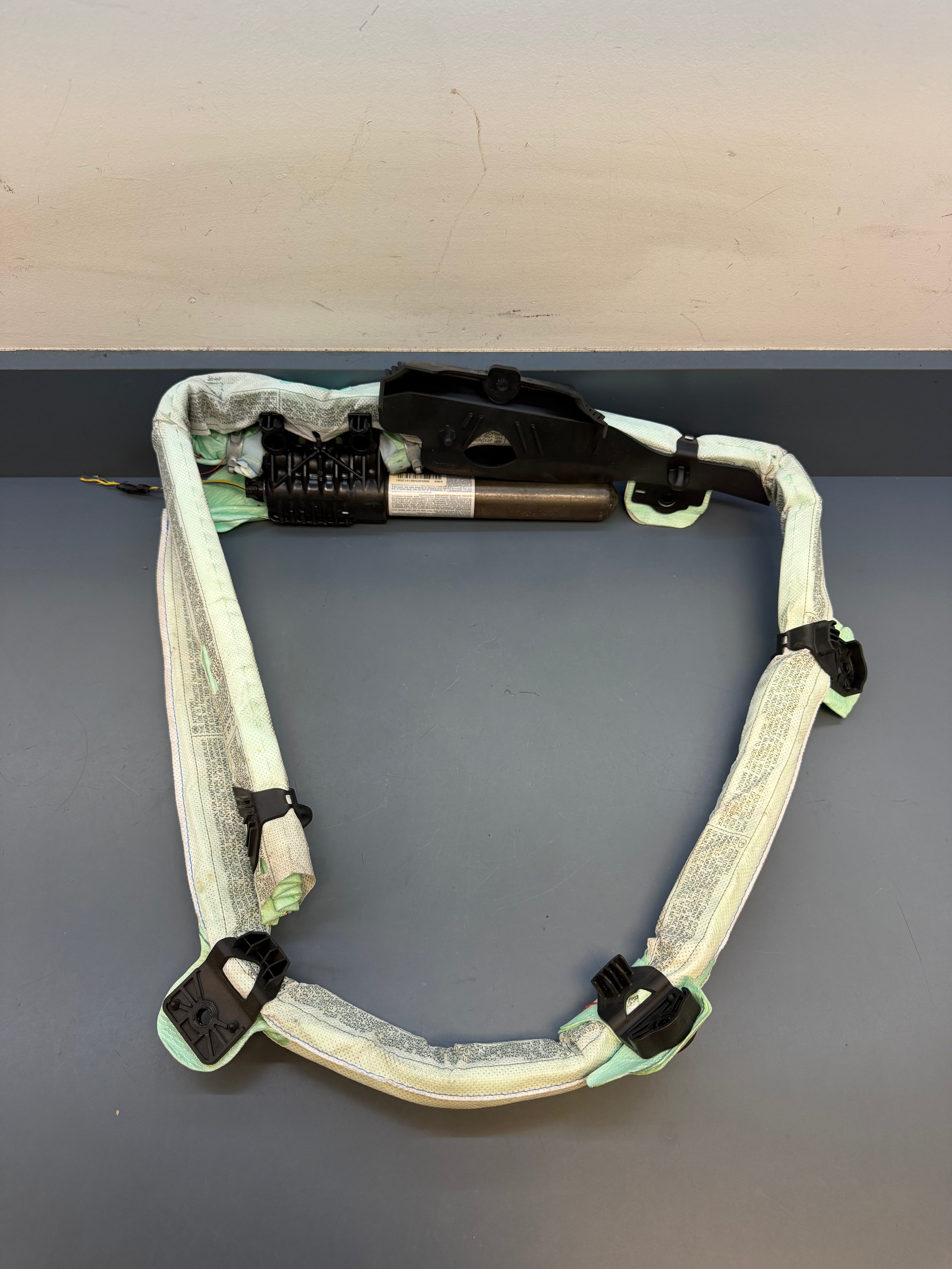 BMW E92 Left driver side Curtain Airbag 84711831116L